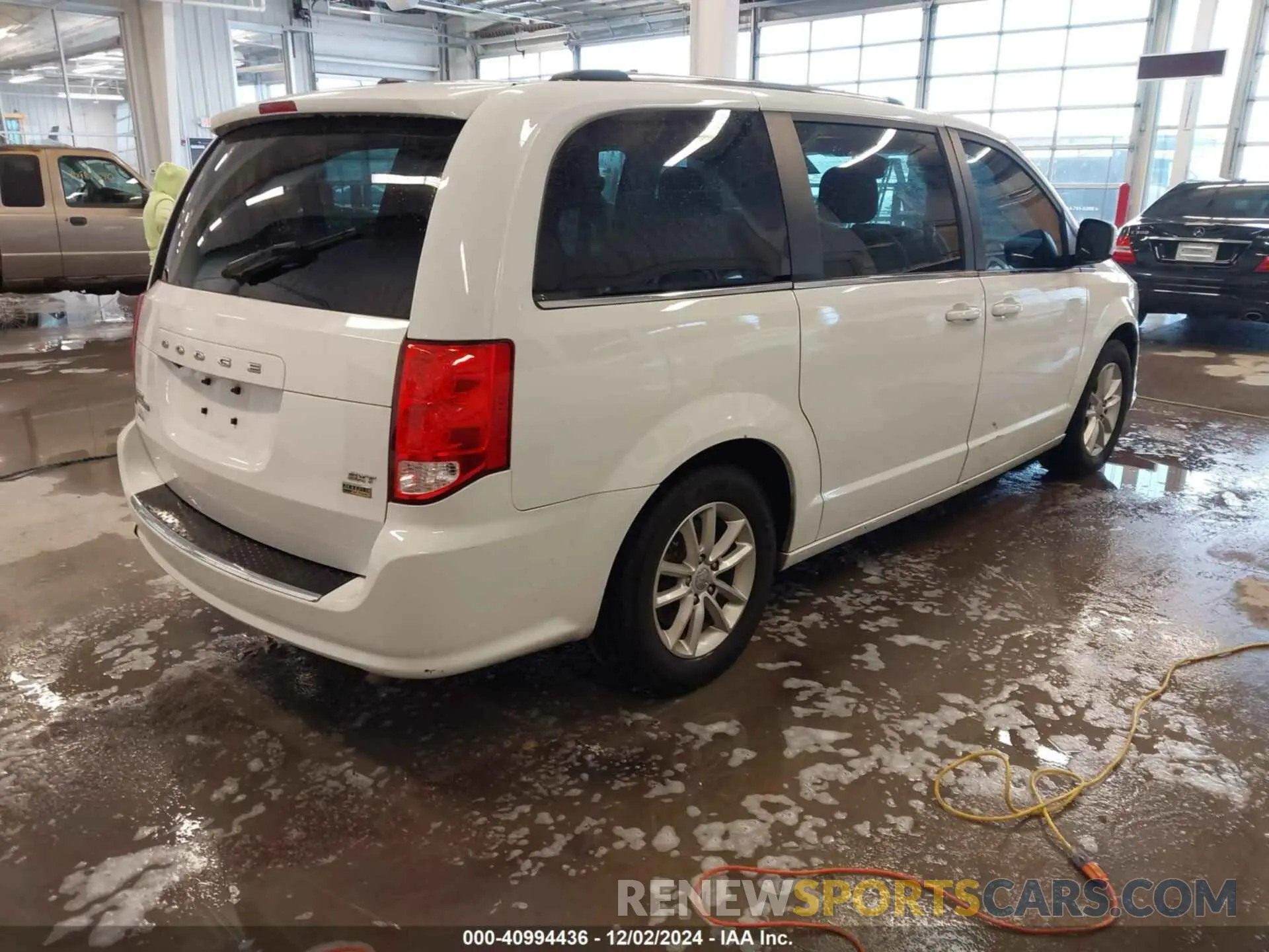 4 fotografías del automóvil dañado 2C4RDGCG8KR595556 DODGE GRAND CARAVAN 2019