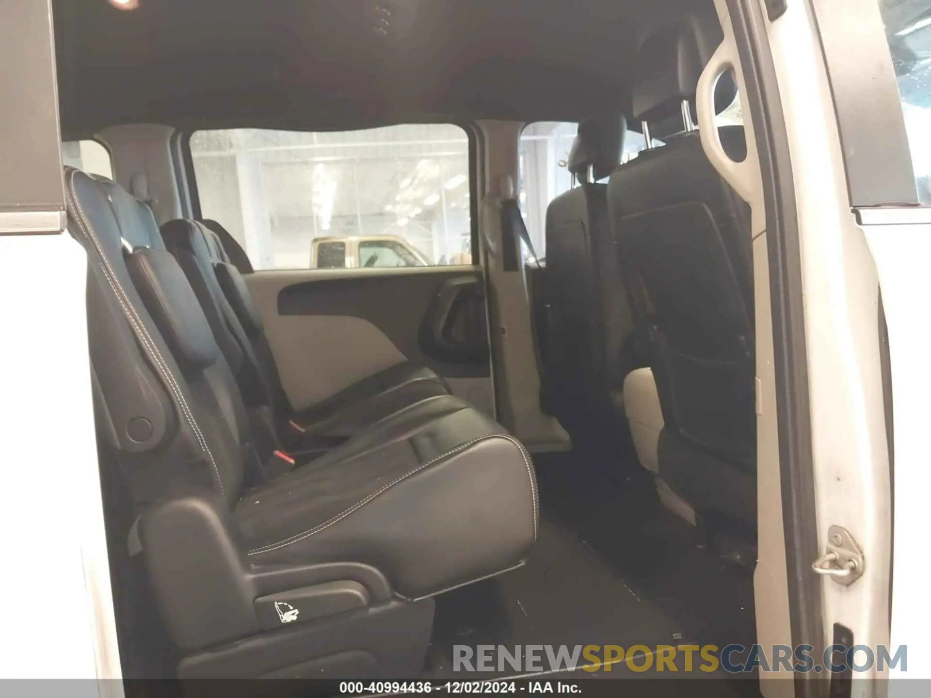 8 fotografías del automóvil dañado 2C4RDGCG8KR595556 DODGE GRAND CARAVAN 2019
