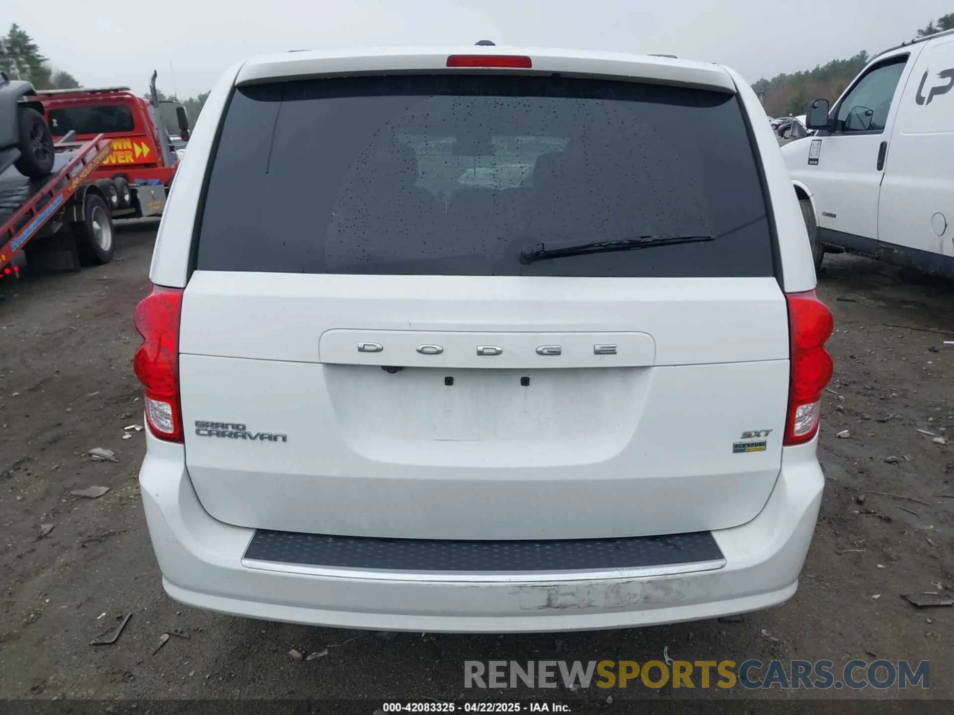 15 fotografías del automóvil dañado 2C4RDGCG8KR674967 DODGE GRAND CARAVAN 2019