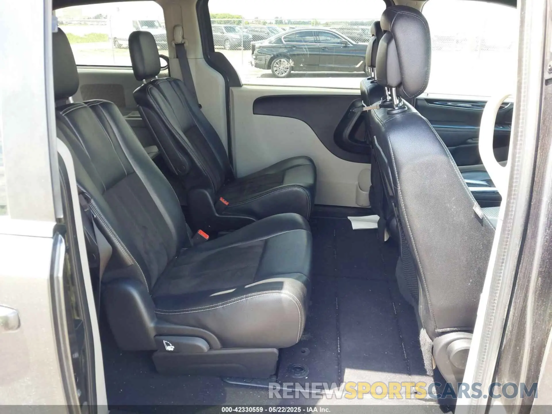 8 fotografías del automóvil dañado 2C4RDGCG8KR717896 DODGE GRAND CARAVAN 2019