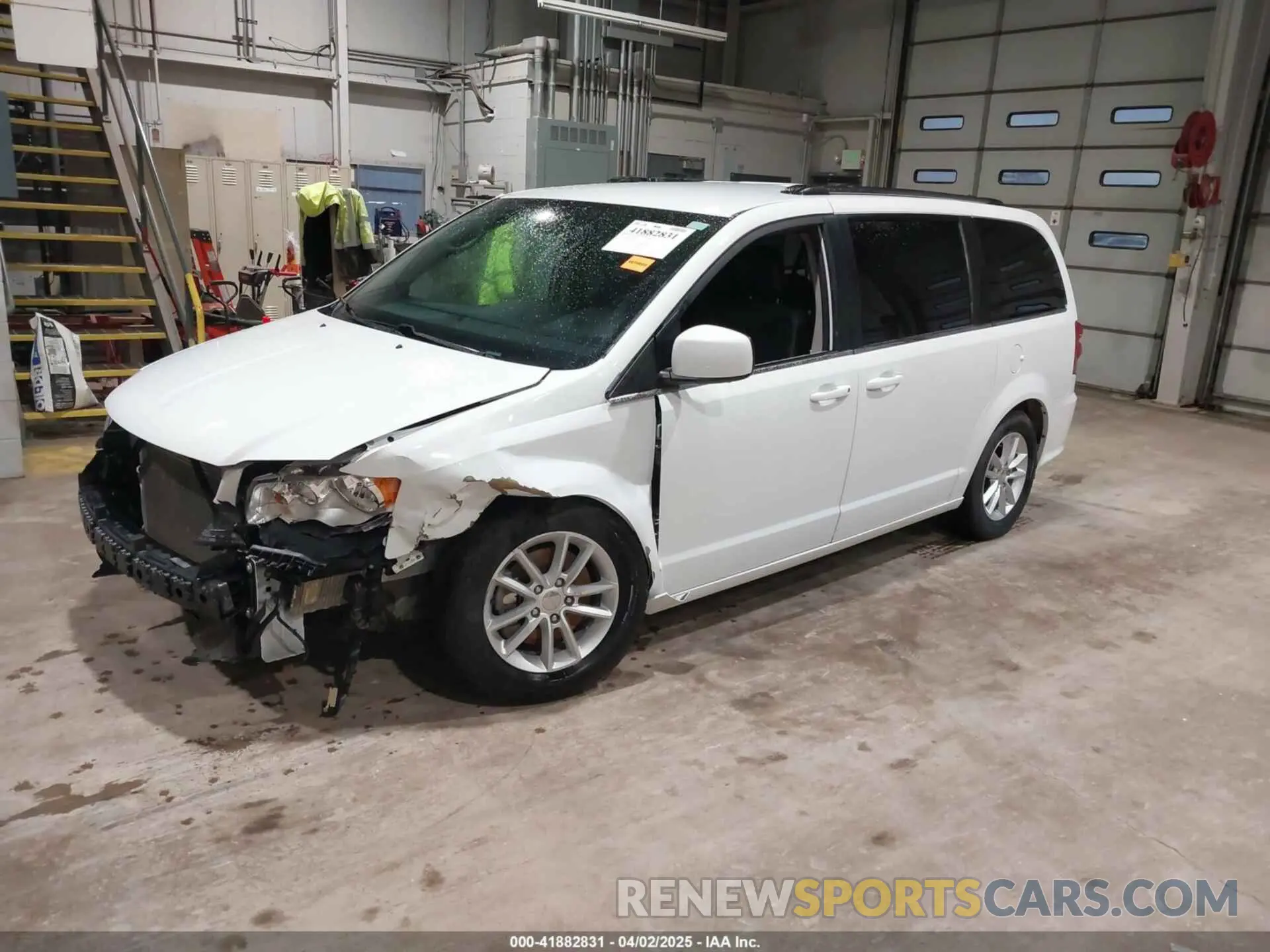 2 fotografías del automóvil dañado 2C4RDGCG8KR747710 DODGE GRAND CARAVAN 2019