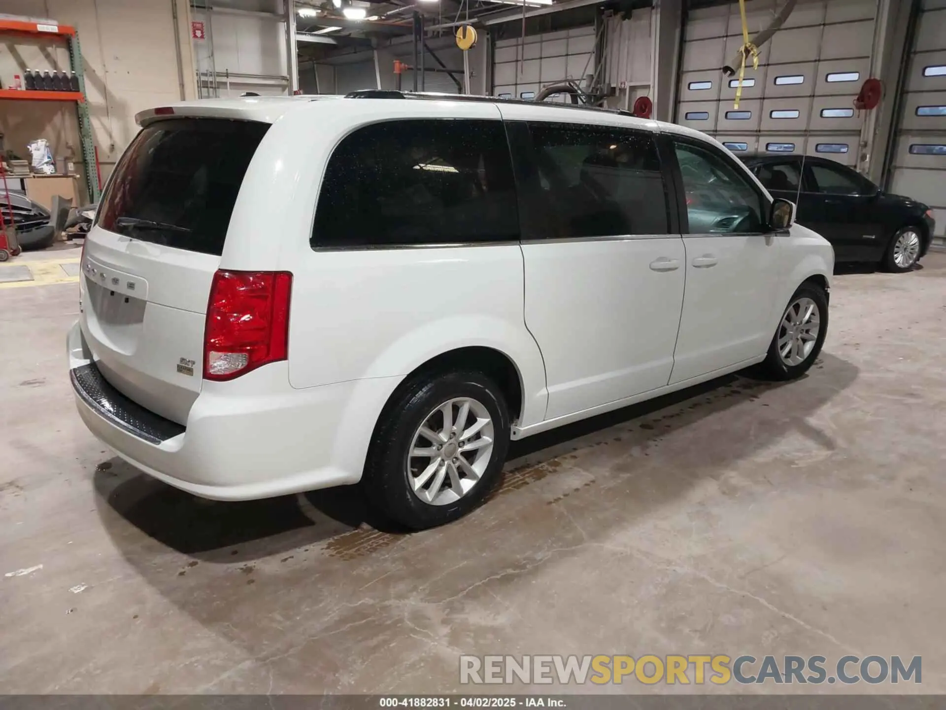 4 fotografías del automóvil dañado 2C4RDGCG8KR747710 DODGE GRAND CARAVAN 2019