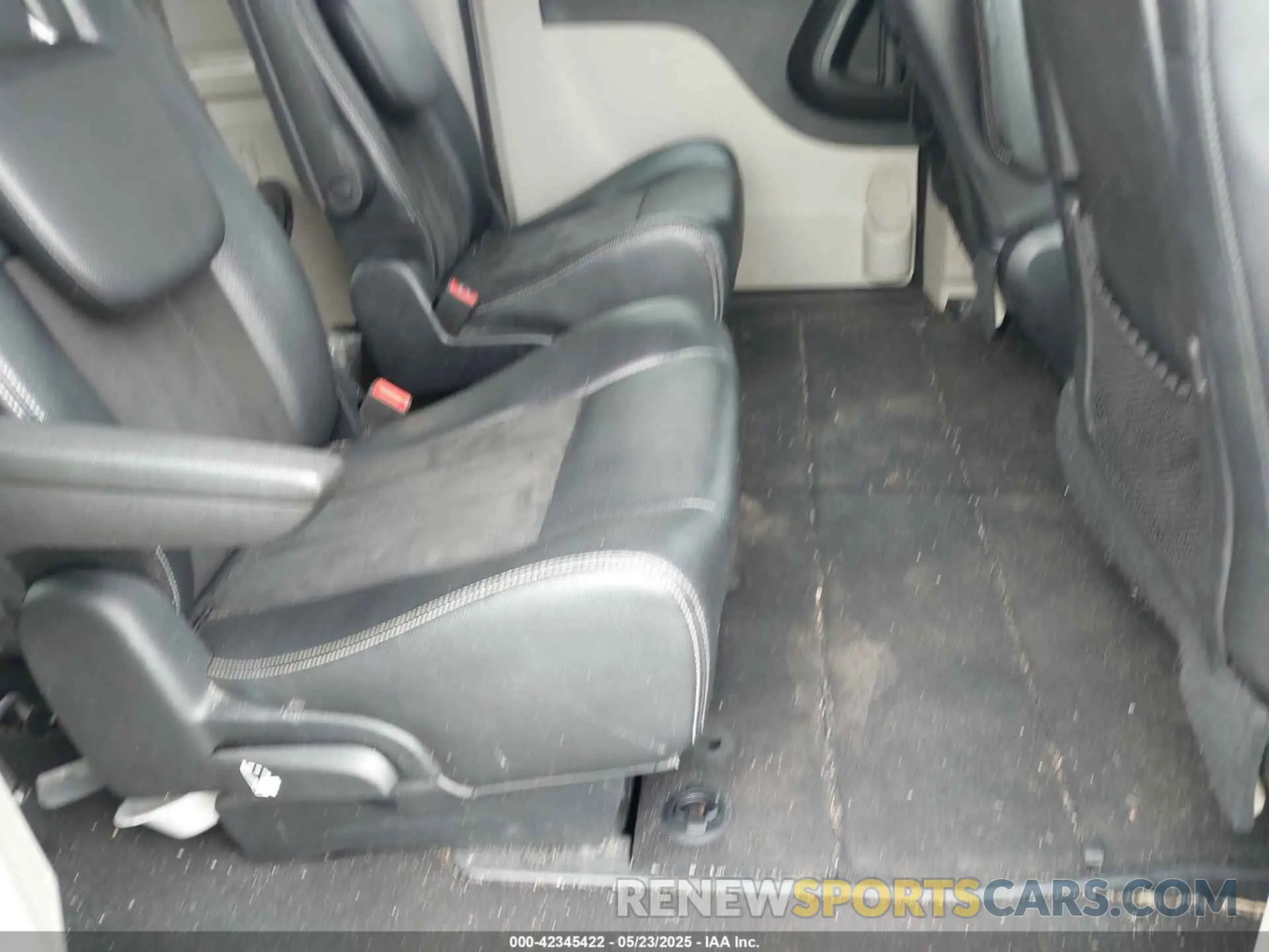 8 fotografías del automóvil dañado 2C4RDGCG8KR798043 DODGE GRAND CARAVAN 2019