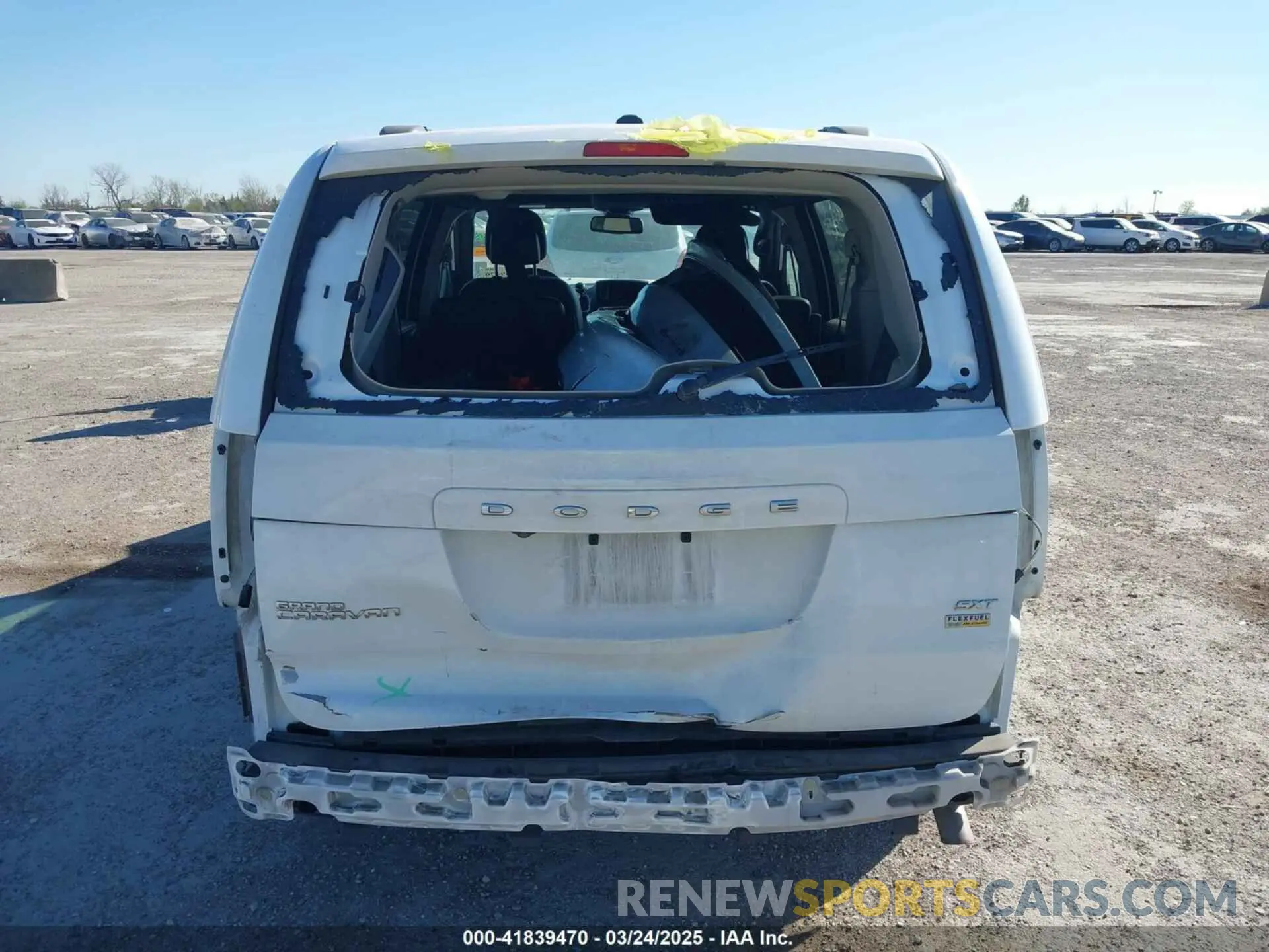 17 fotografías del automóvil dañado 2C4RDGCG9KR520462 DODGE GRAND CARAVAN 2019