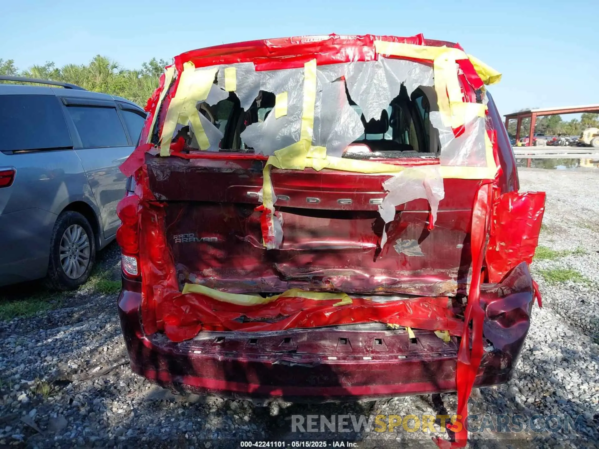16 fotografías del automóvil dañado 2C4RDGCG9KR542185 DODGE GRAND CARAVAN 2019