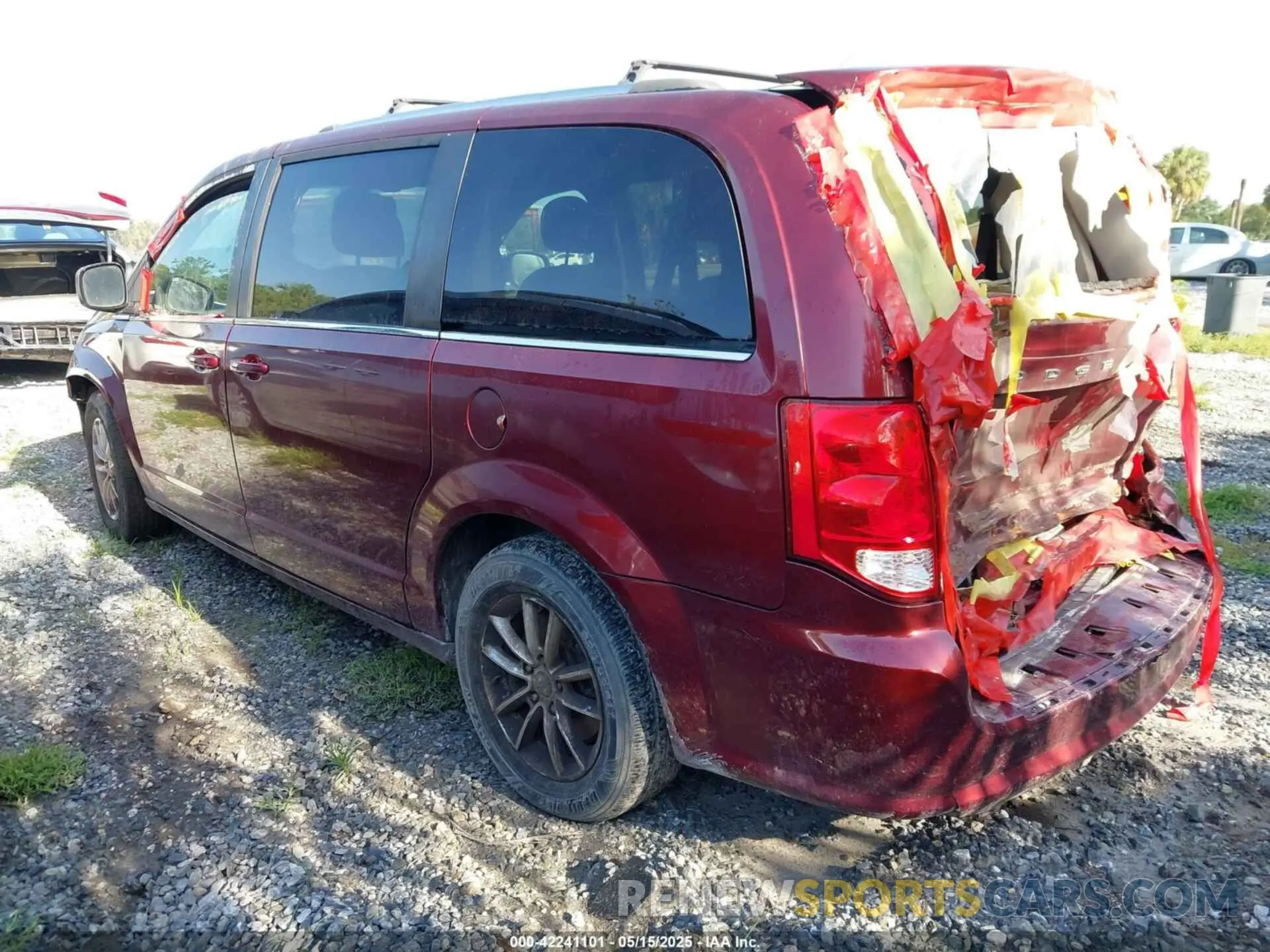 3 fotografías del automóvil dañado 2C4RDGCG9KR542185 DODGE GRAND CARAVAN 2019