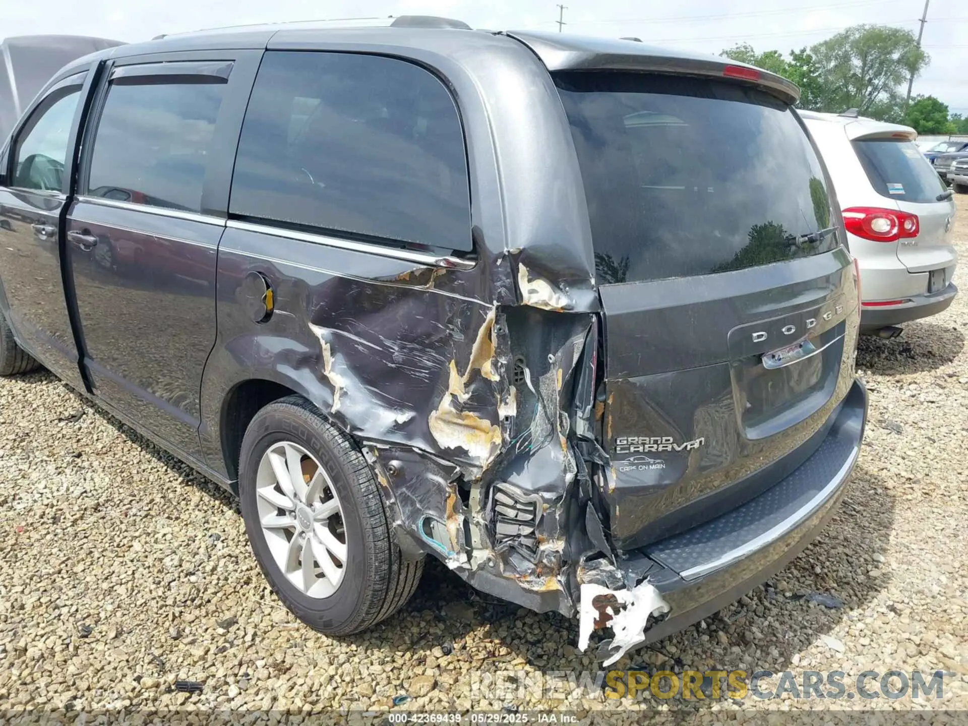 6 fotografías del automóvil dañado 2C4RDGCG9KR563862 DODGE GRAND CARAVAN 2019