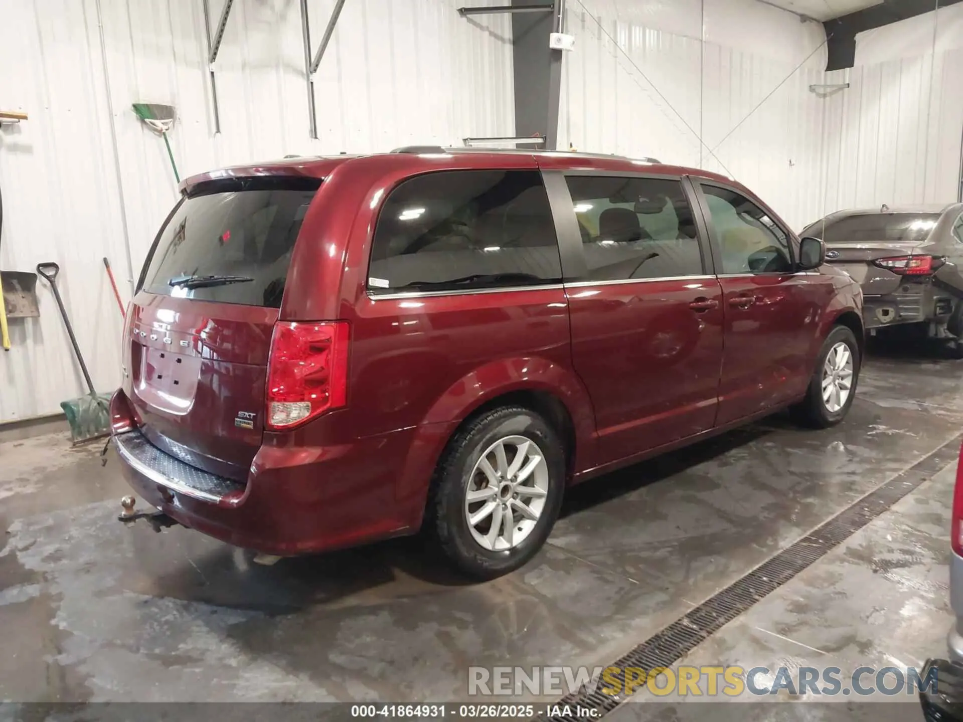 4 fotografías del automóvil dañado 2C4RDGCG9KR678235 DODGE GRAND CARAVAN 2019