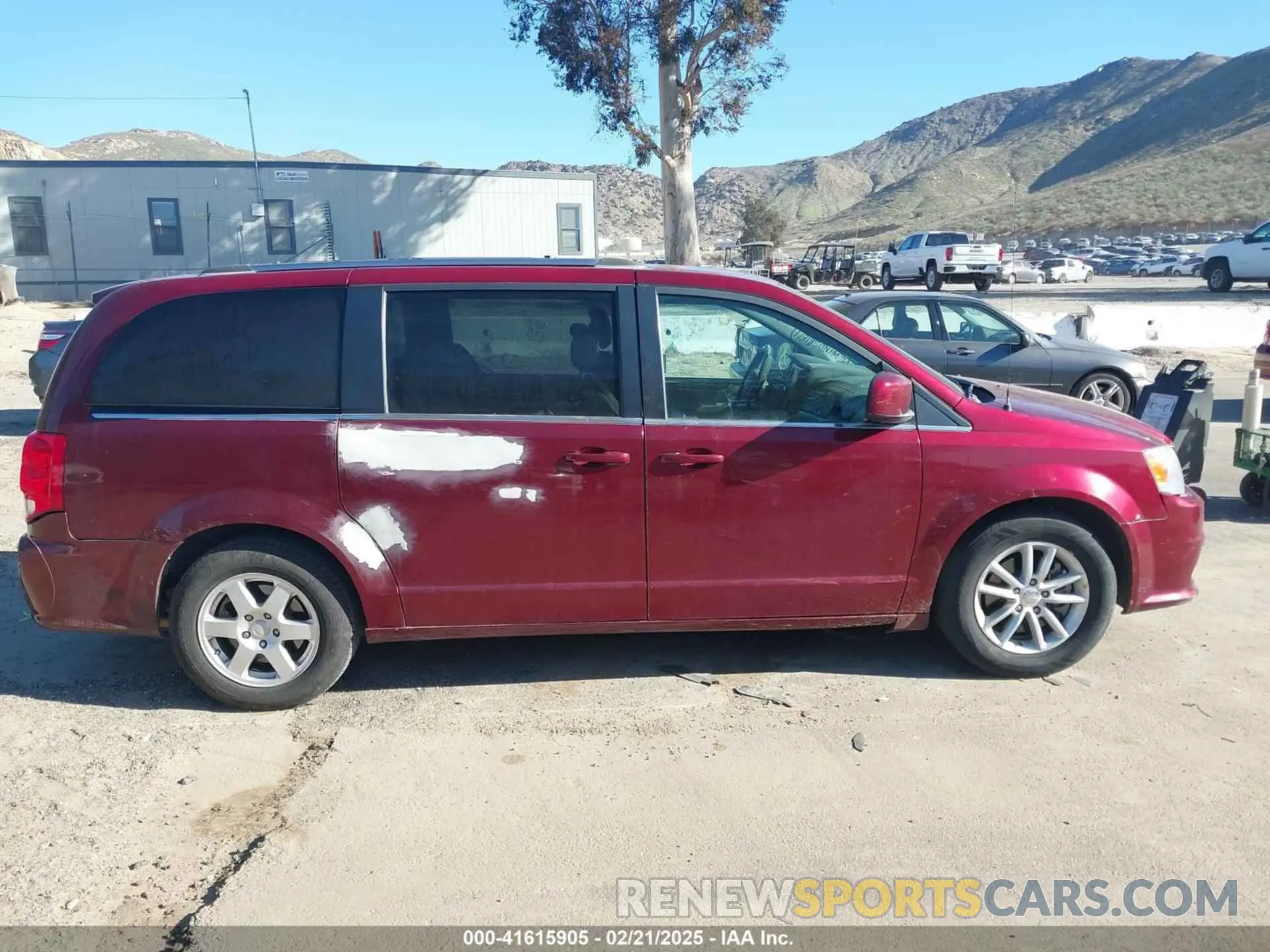 14 fotografías del automóvil dañado 2C4RDGCG9KR693432 DODGE GRAND CARAVAN 2019