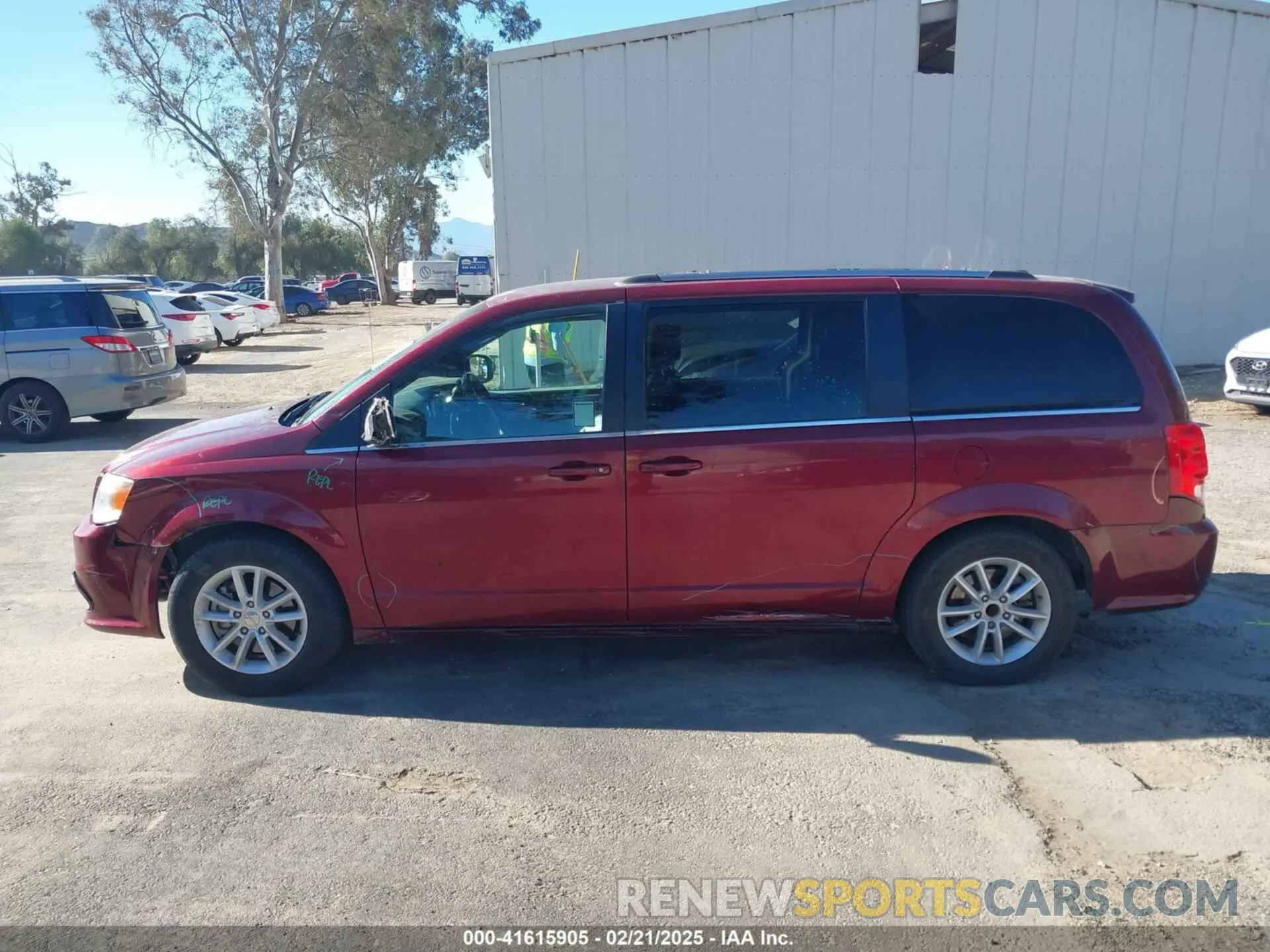 15 fotografías del automóvil dañado 2C4RDGCG9KR693432 DODGE GRAND CARAVAN 2019