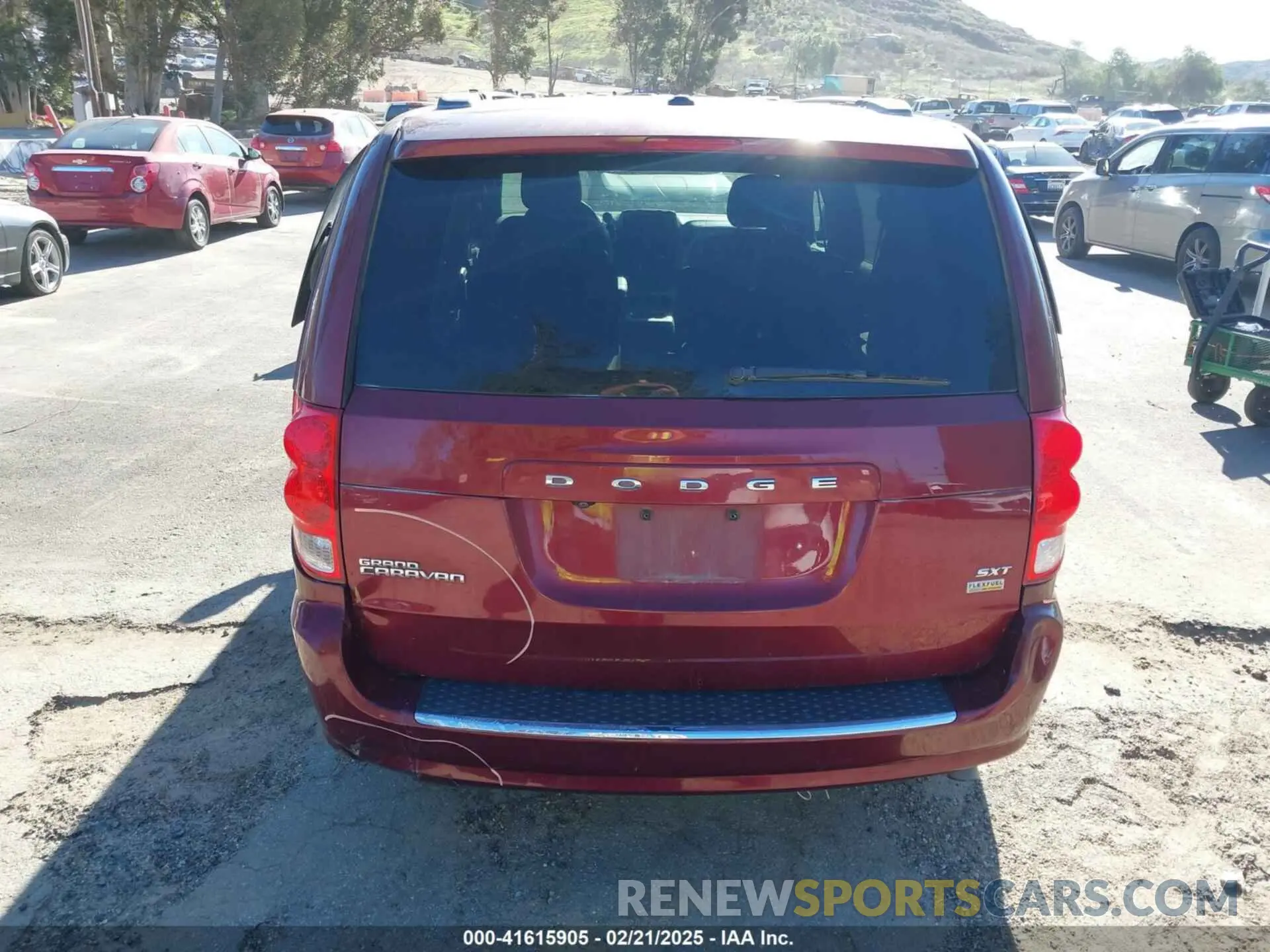 17 fotografías del automóvil dañado 2C4RDGCG9KR693432 DODGE GRAND CARAVAN 2019