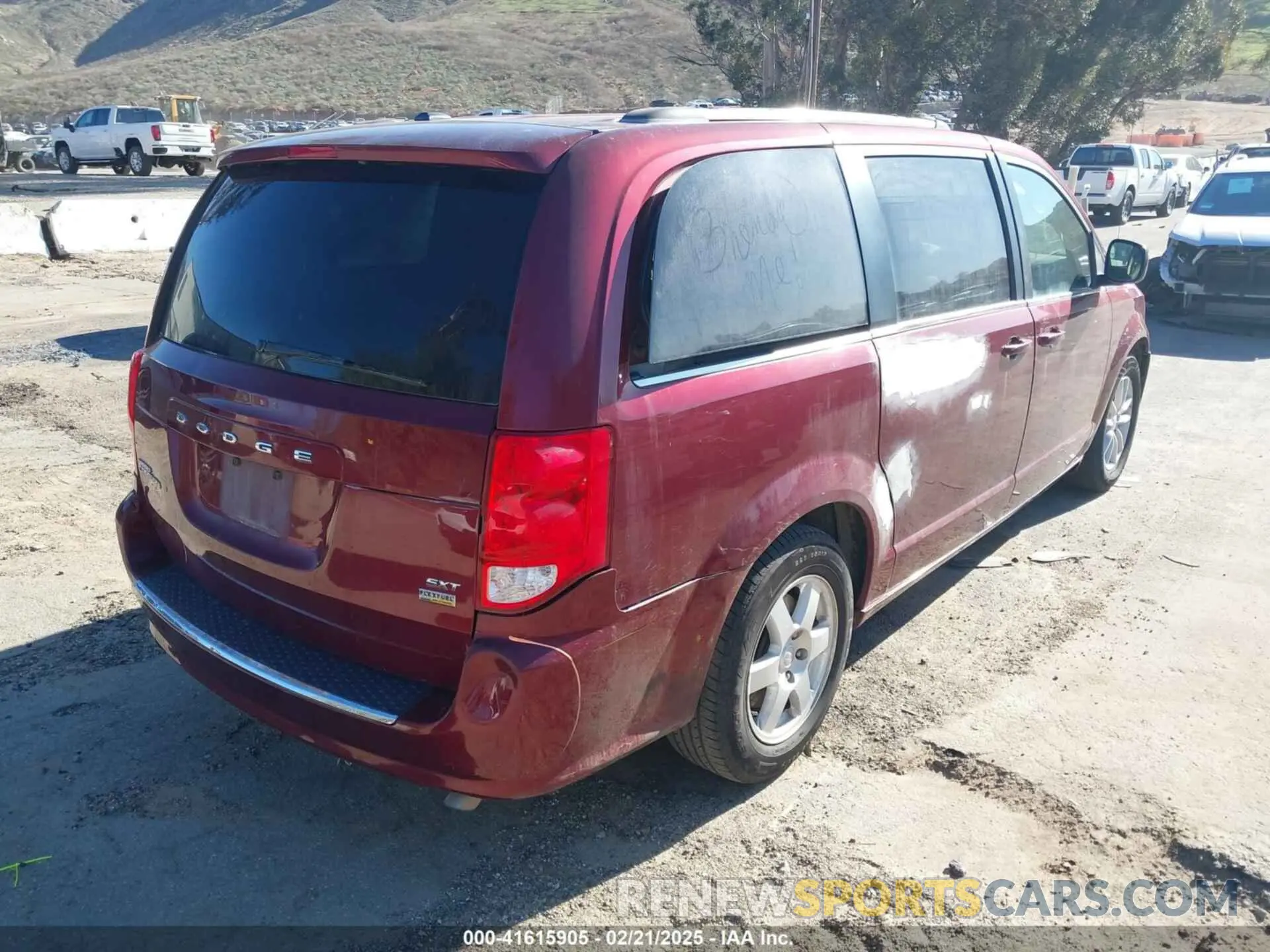 4 fotografías del automóvil dañado 2C4RDGCG9KR693432 DODGE GRAND CARAVAN 2019