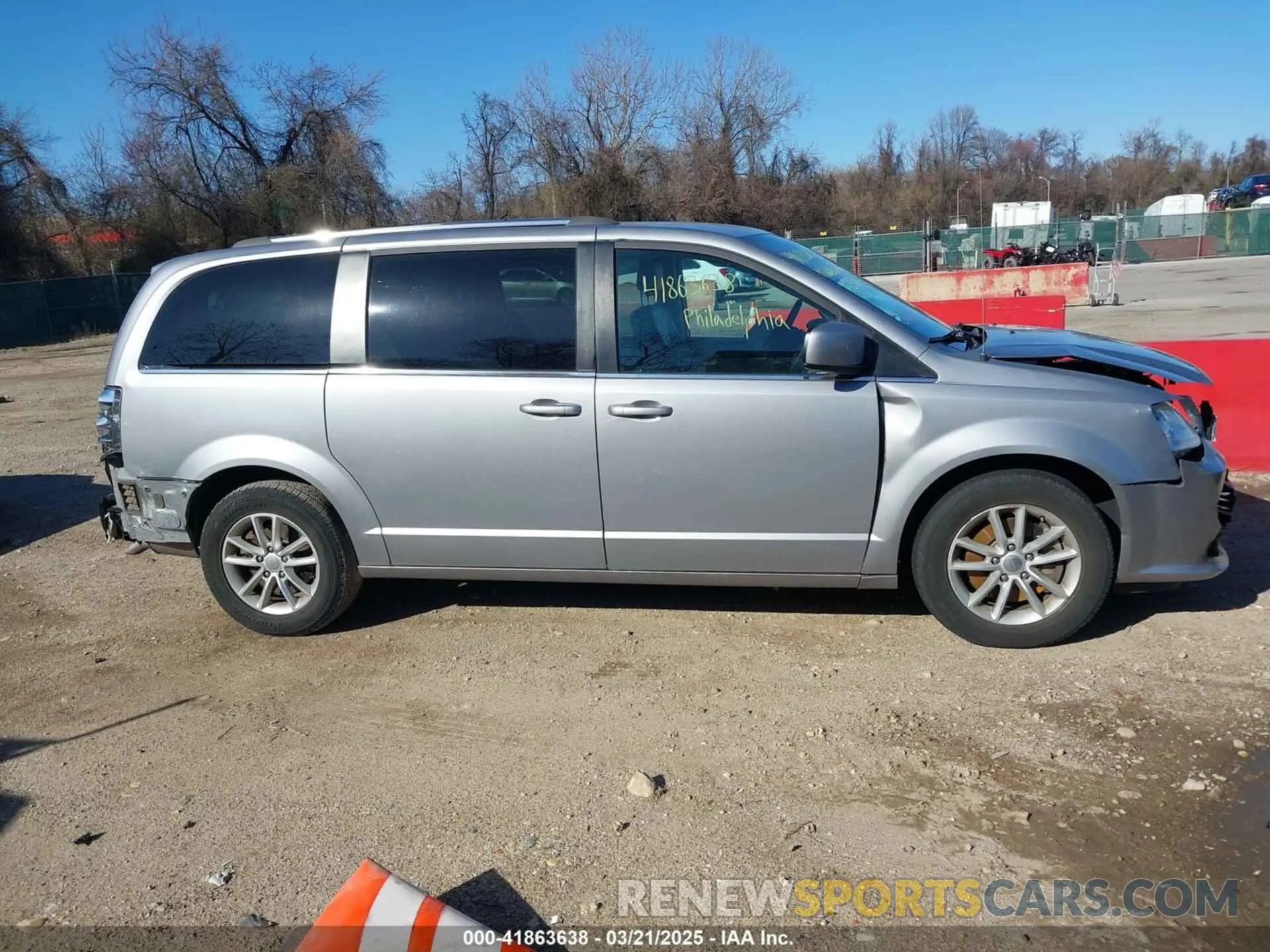 14 fotografías del automóvil dañado 2C4RDGCG9KR761325 DODGE GRAND CARAVAN 2019