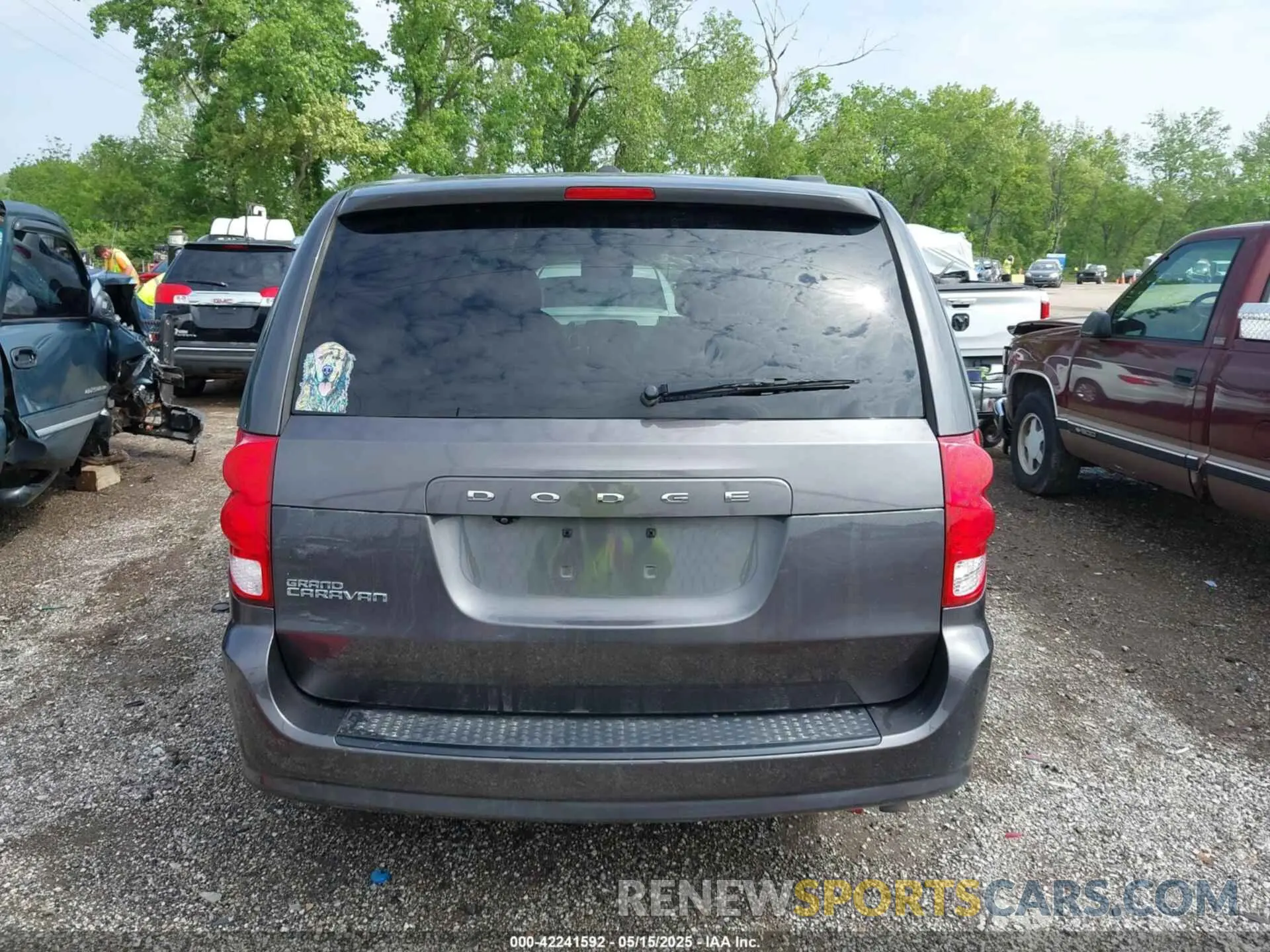 16 fotografías del automóvil dañado 2C4RDGCG9KR779632 DODGE GRAND CARAVAN 2019