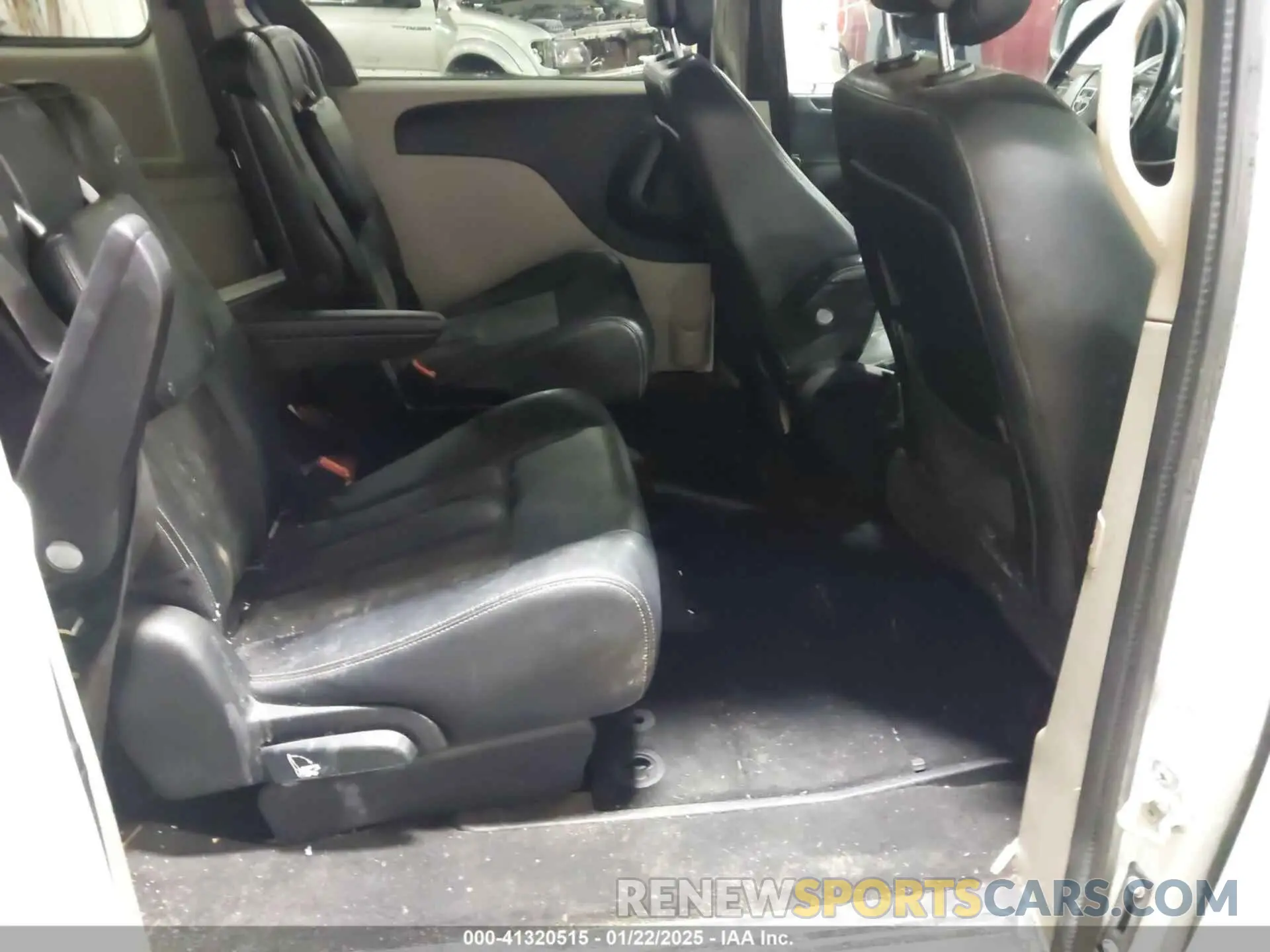 8 fotografías del automóvil dañado 2C4RDGCGXKR591430 DODGE GRAND CARAVAN 2019