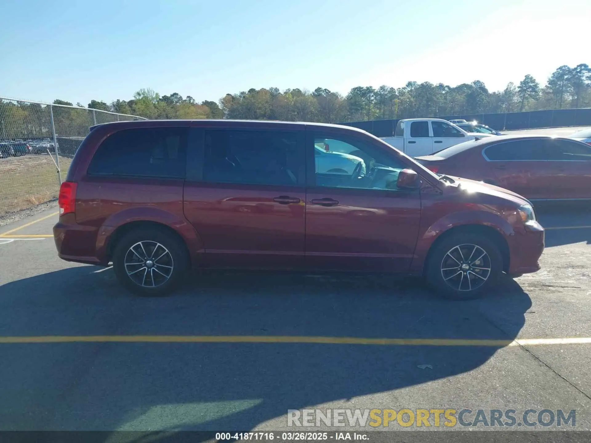 13 fotografías del automóvil dañado 2C4RDGCGXKR633062 DODGE GRAND CARAVAN 2019