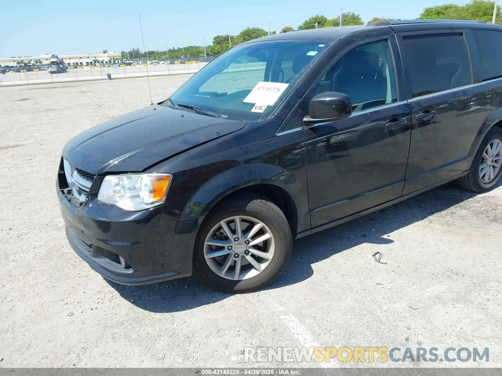 2 fotografías del automóvil dañado 2C4RDGCGXKR743304 DODGE GRAND CARAVAN 2019
