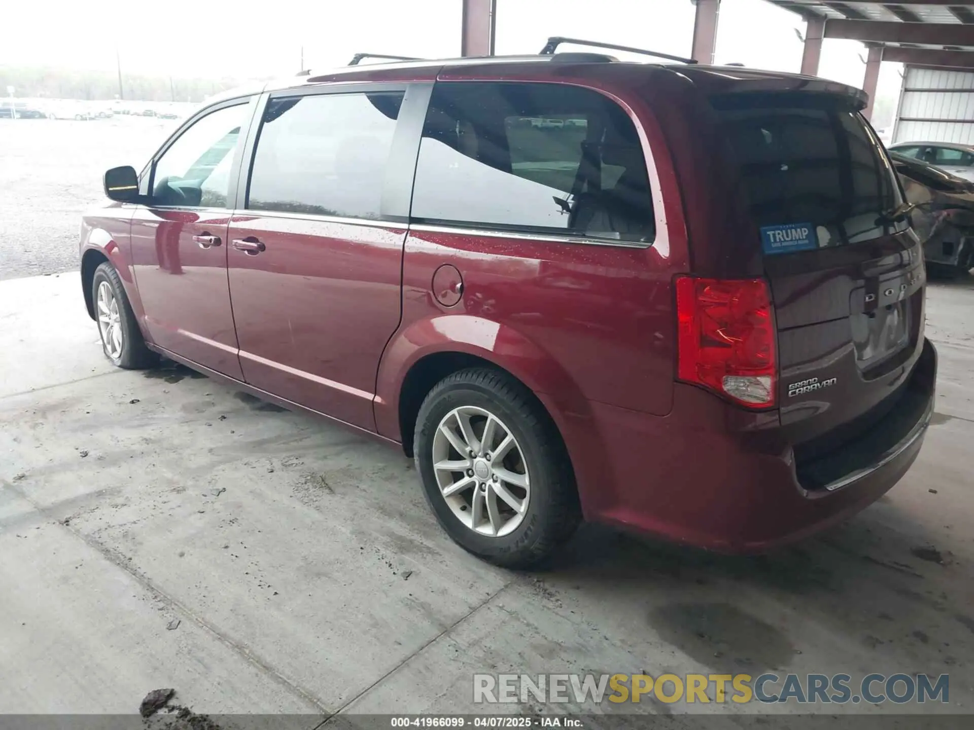 3 fotografías del automóvil dañado 2C4RDGCGXKR759292 DODGE GRAND CARAVAN 2019