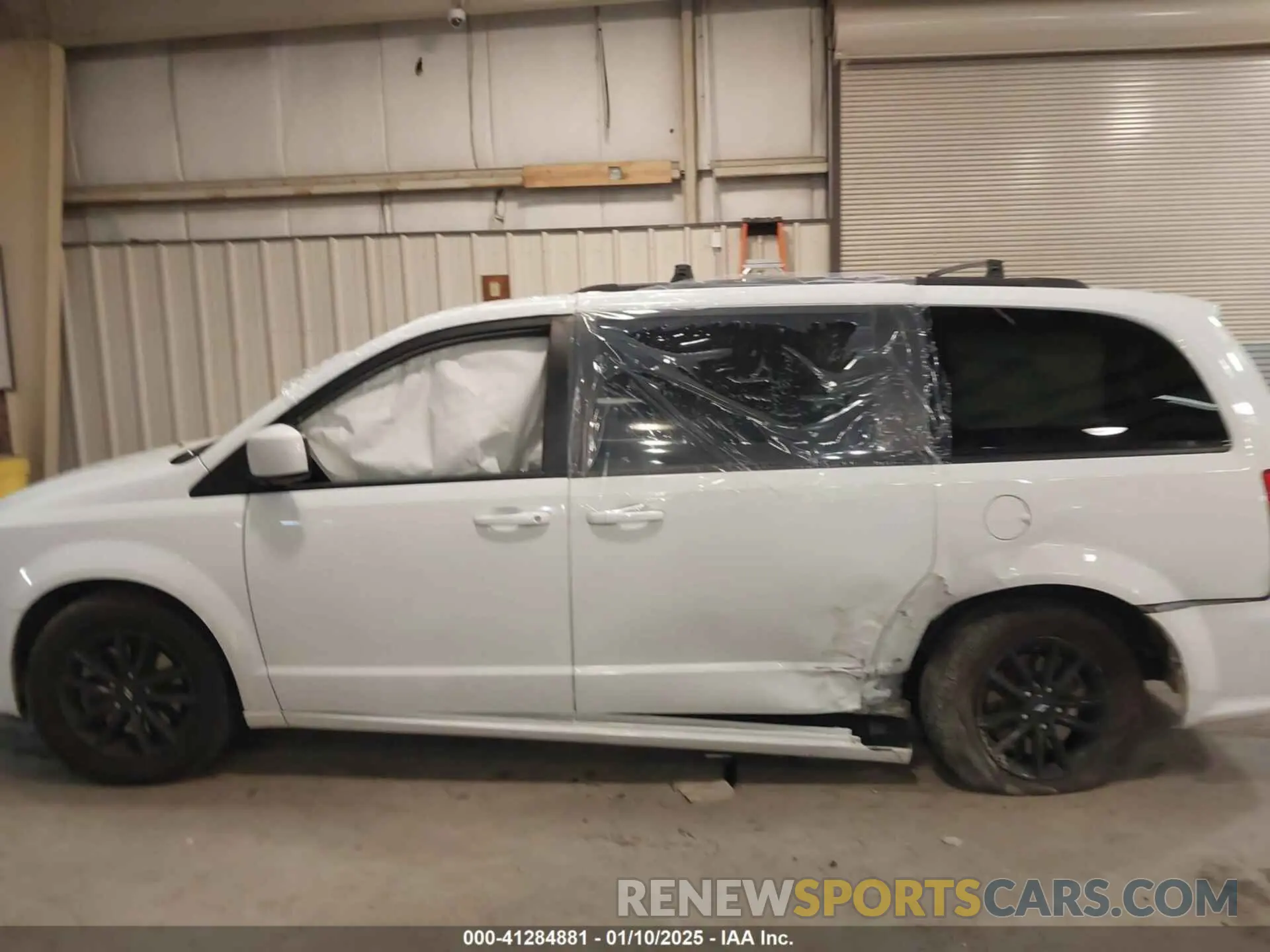 13 fotografías del automóvil dañado 2C4RDGEG0KR787101 DODGE GRAND CARAVAN 2019