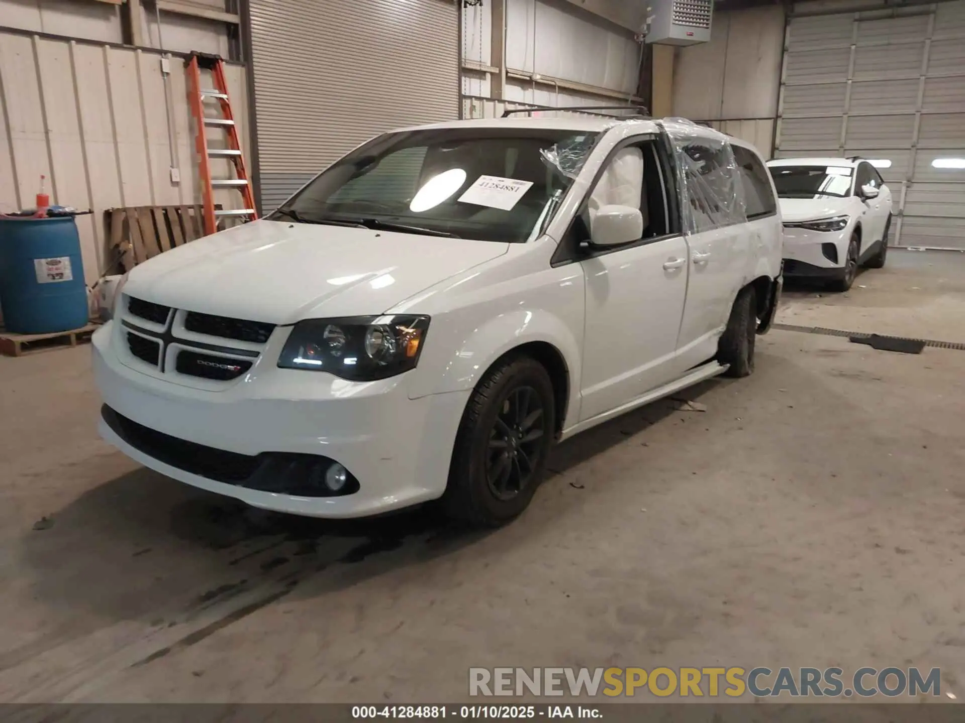 2 fotografías del automóvil dañado 2C4RDGEG0KR787101 DODGE GRAND CARAVAN 2019