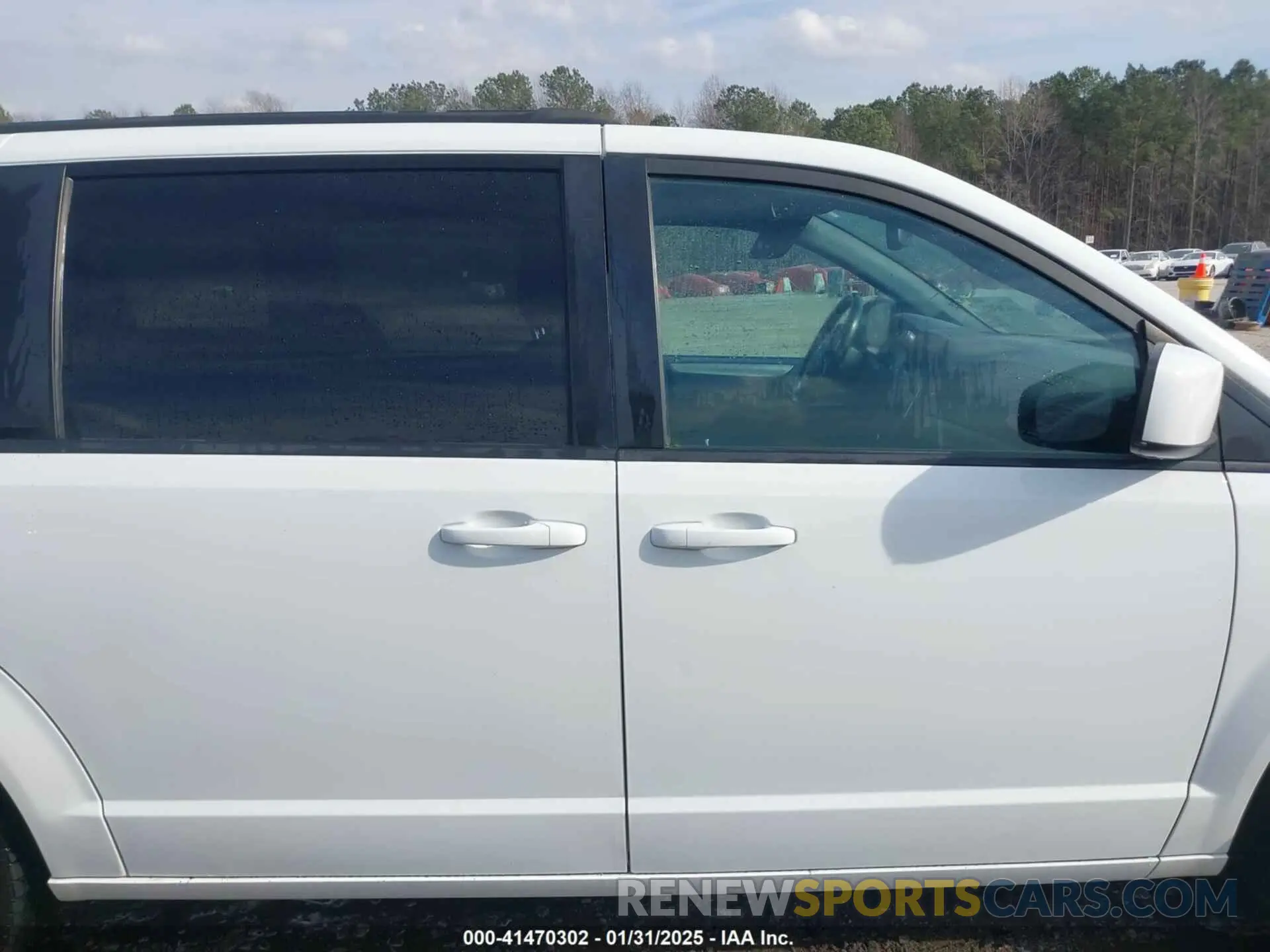13 fotografías del automóvil dañado 2C4RDGEG1KR622884 DODGE GRAND CARAVAN 2019