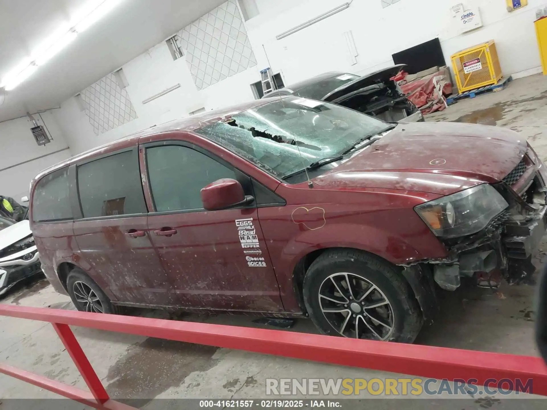 13 fotografías del automóvil dañado 2C4RDGEG1KR640575 DODGE GRAND CARAVAN 2019