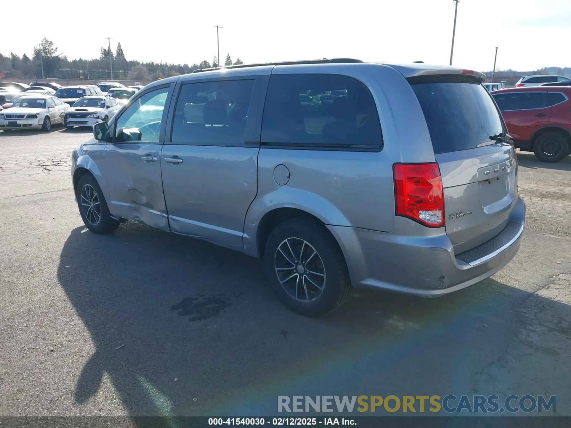 3 fotografías del automóvil dañado 2C4RDGEG1KR647641 DODGE GRAND CARAVAN 2019