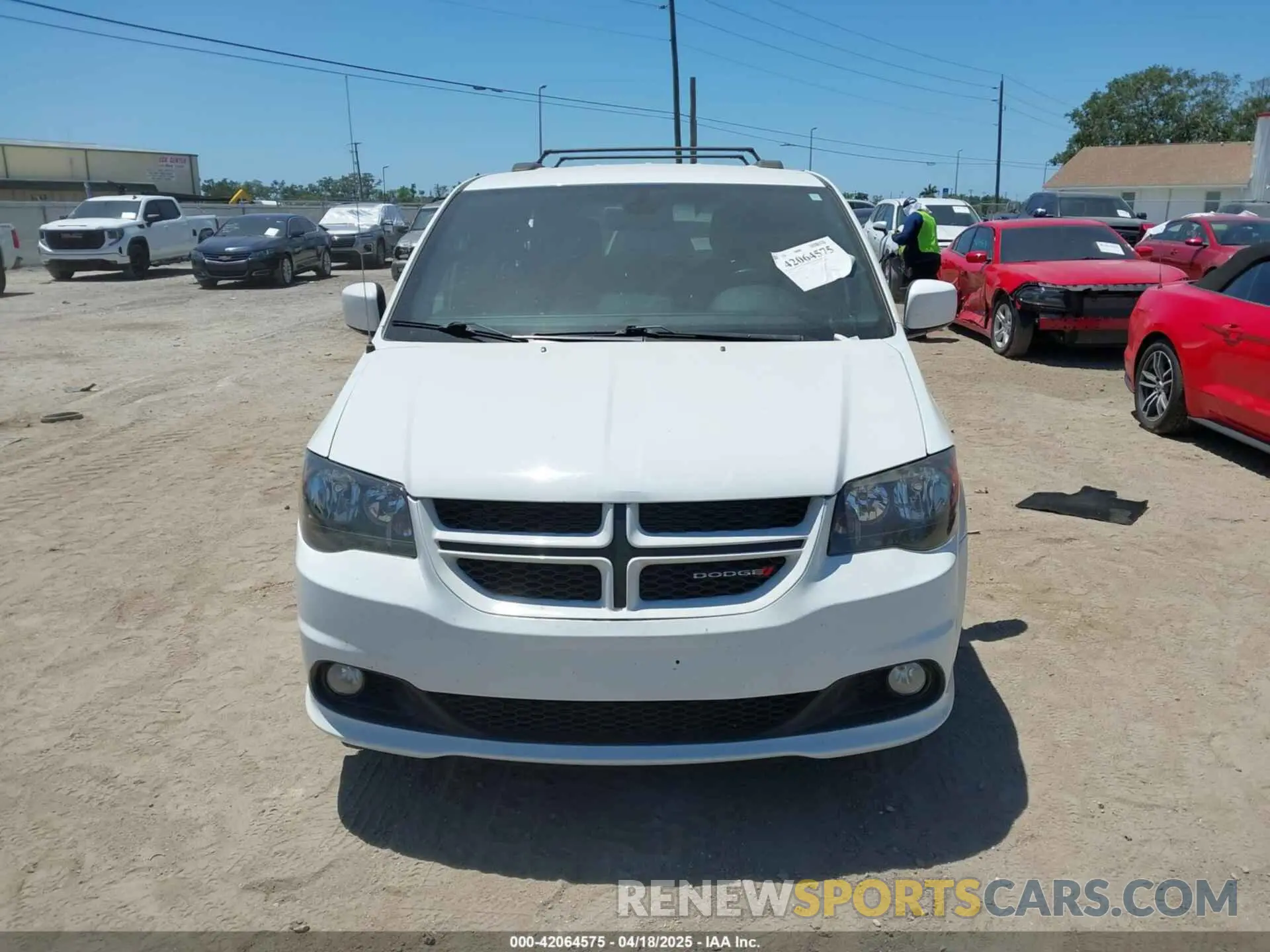 12 fotografías del automóvil dañado 2C4RDGEG1KR739705 DODGE GRAND CARAVAN 2019