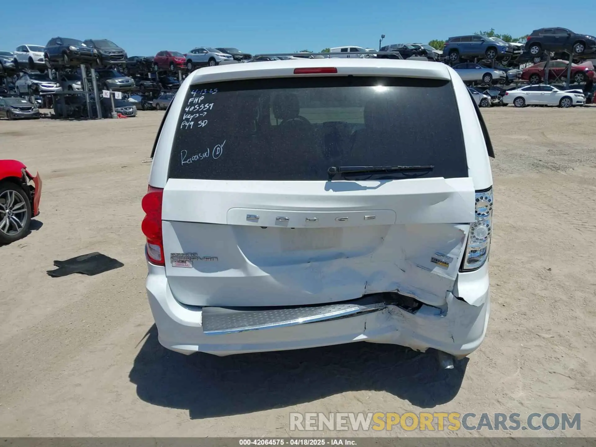 16 fotografías del automóvil dañado 2C4RDGEG1KR739705 DODGE GRAND CARAVAN 2019