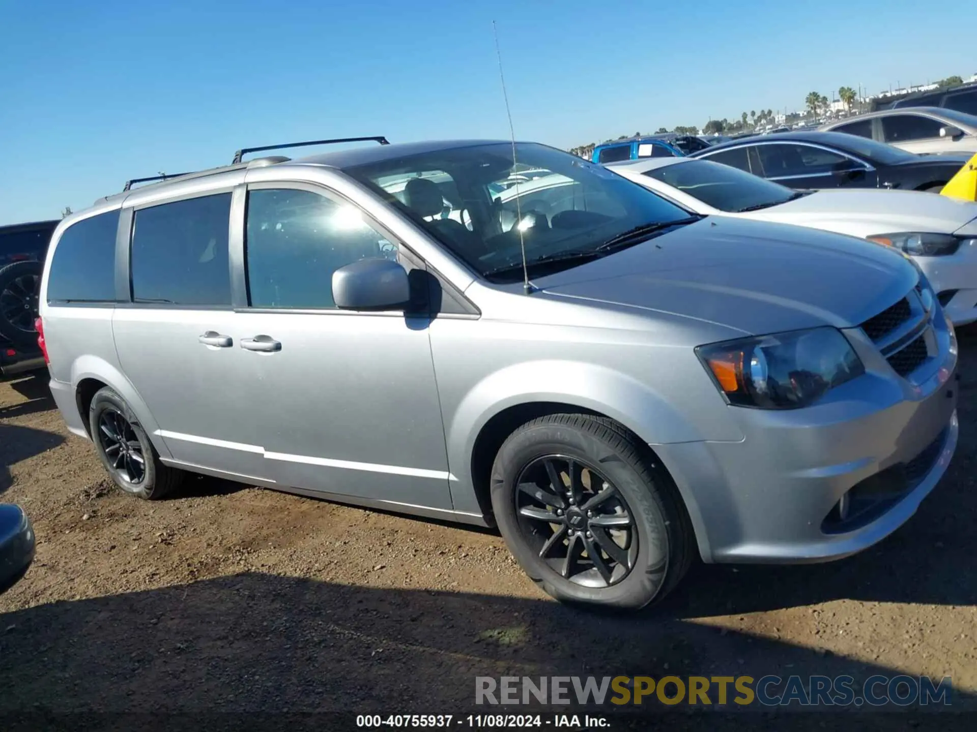 14 fotografías del automóvil dañado 2C4RDGEG1KR784109 DODGE GRAND CARAVAN 2019