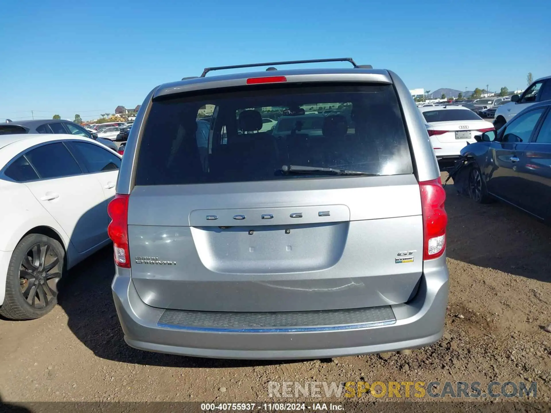 17 fotografías del automóvil dañado 2C4RDGEG1KR784109 DODGE GRAND CARAVAN 2019