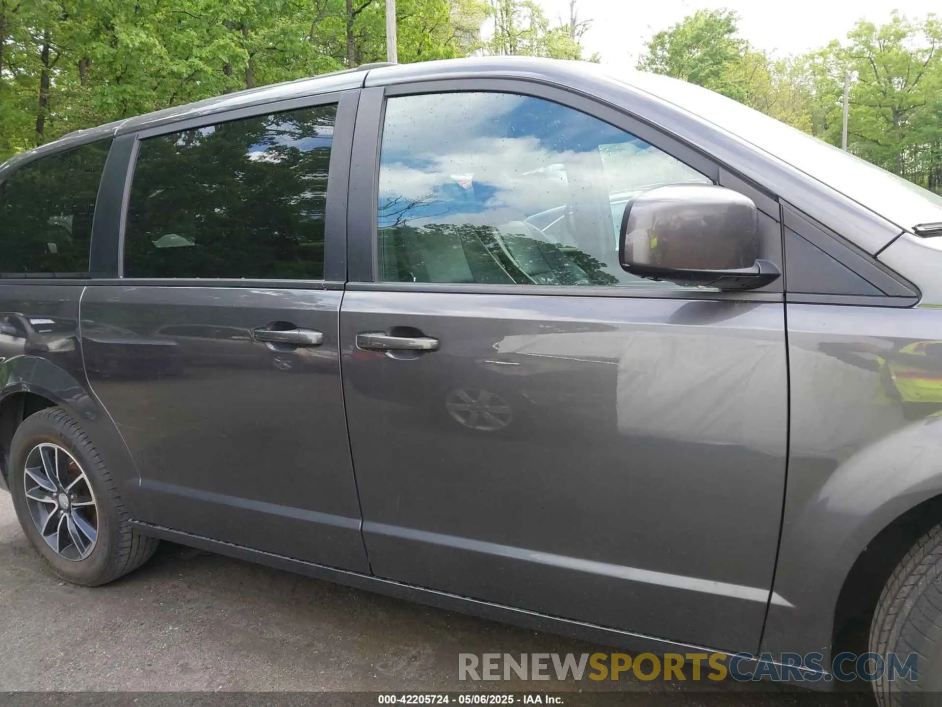 13 fotografías del automóvil dañado 2C4RDGEG2KR520641 DODGE GRAND CARAVAN 2019