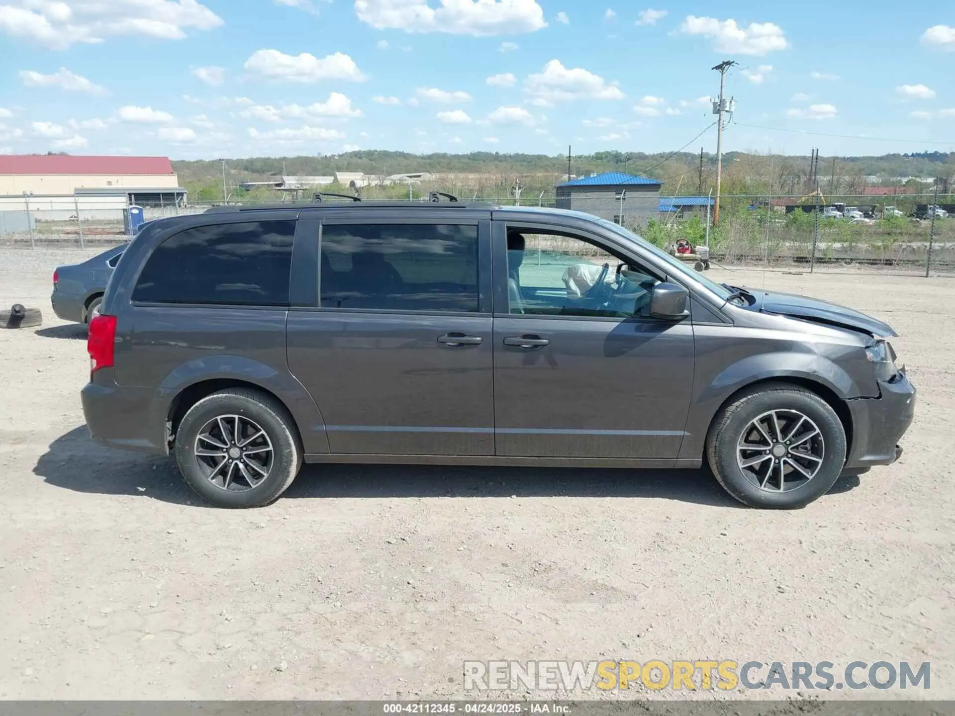 14 fotografías del automóvil dañado 2C4RDGEG2KR520882 DODGE GRAND CARAVAN 2019