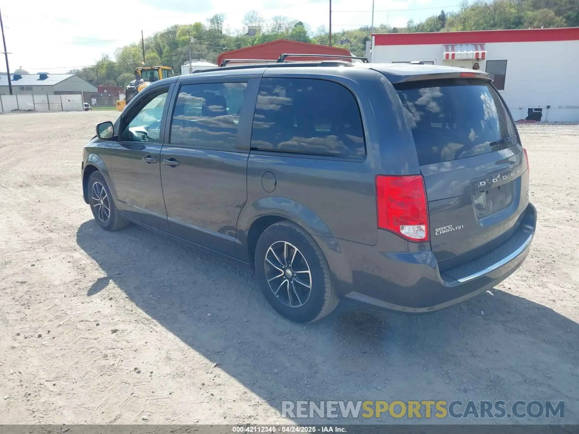 3 fotografías del automóvil dañado 2C4RDGEG2KR520882 DODGE GRAND CARAVAN 2019