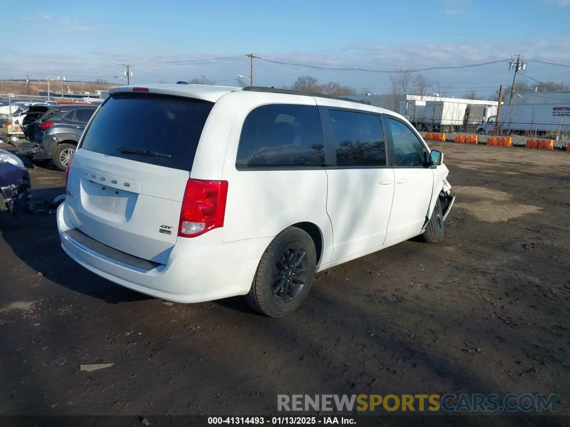 4 fotografías del automóvil dañado 2C4RDGEG2KR748042 DODGE GRAND CARAVAN 2019