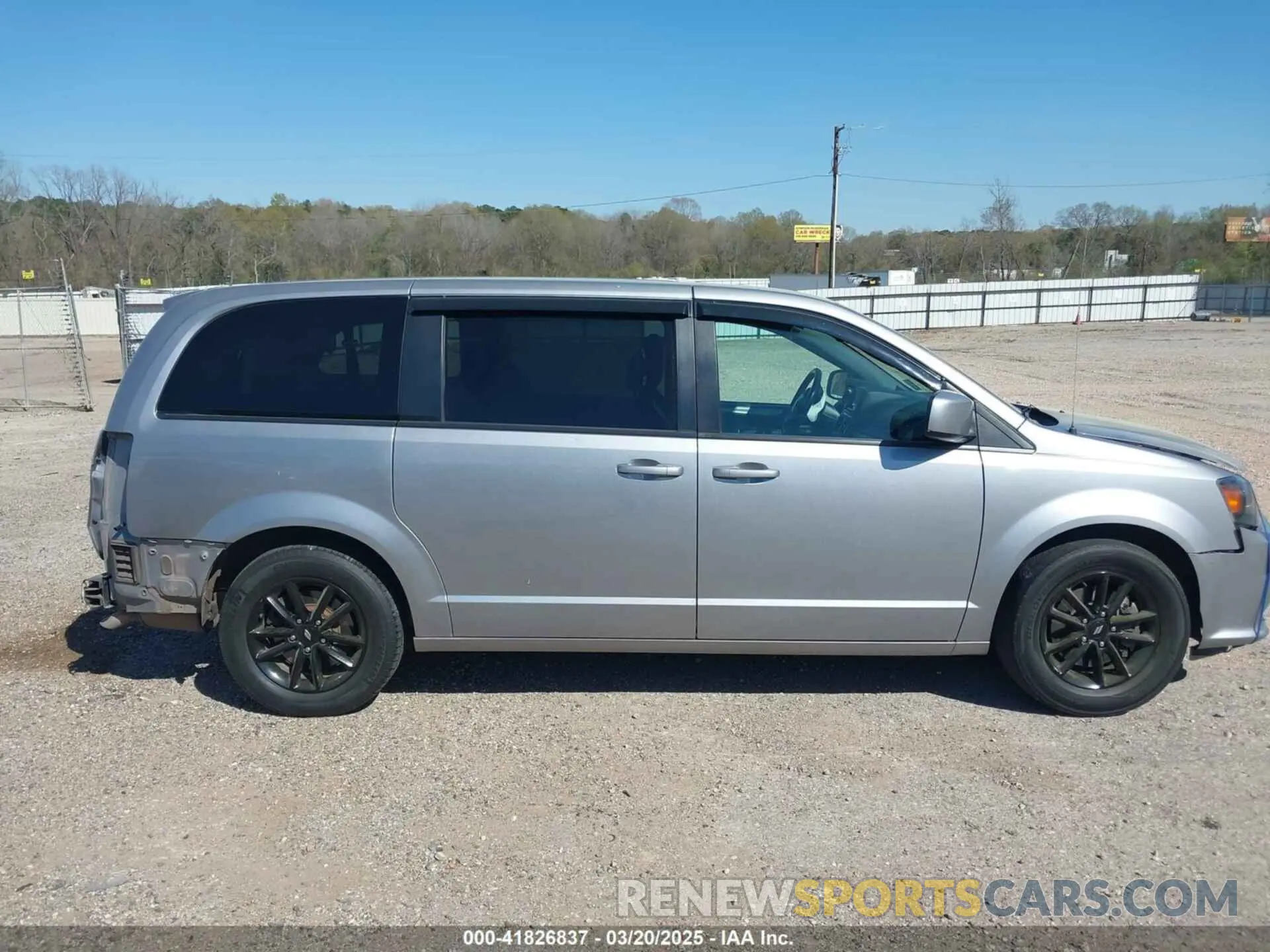 14 fotografías del automóvil dañado 2C4RDGEG2KR760353 DODGE GRAND CARAVAN 2019