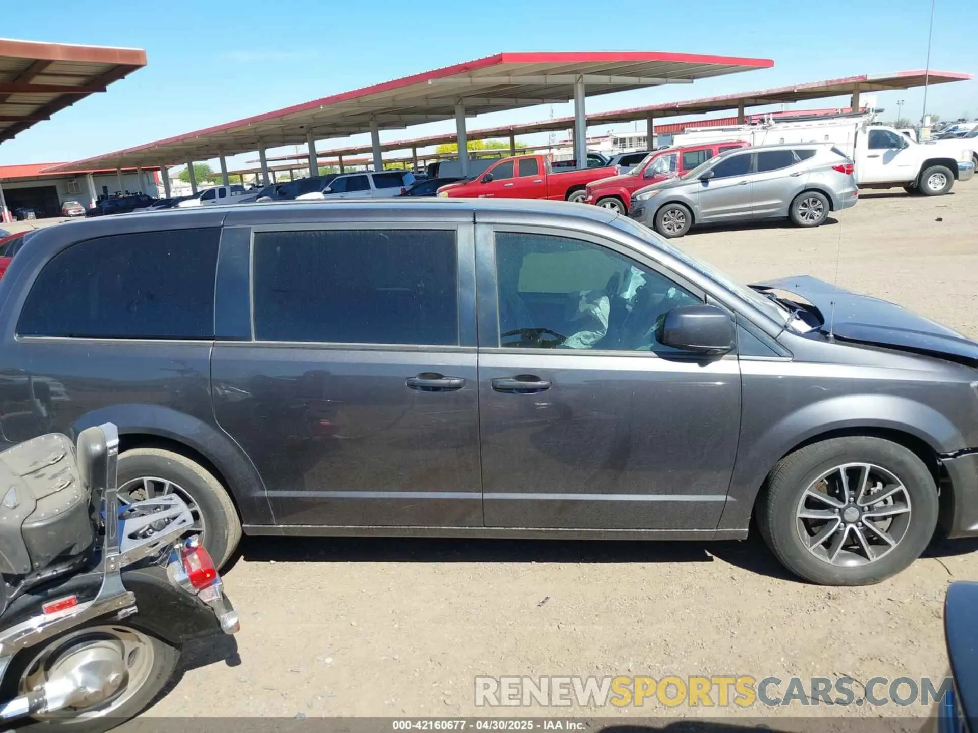 12 fotografías del automóvil dañado 2C4RDGEG3KR533947 DODGE GRAND CARAVAN 2019