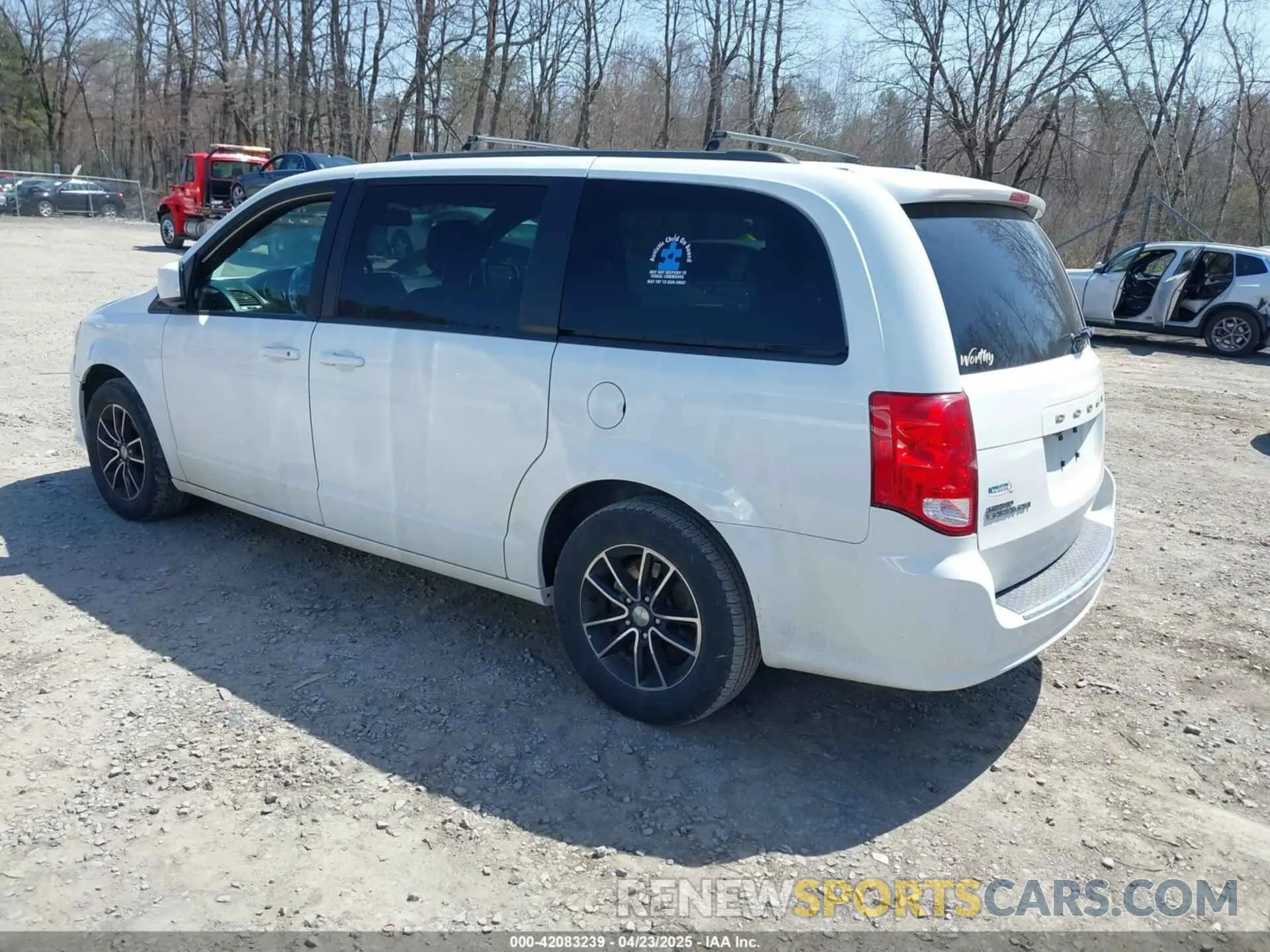 3 fotografías del automóvil dañado 2C4RDGEG3KR562364 DODGE GRAND CARAVAN 2019
