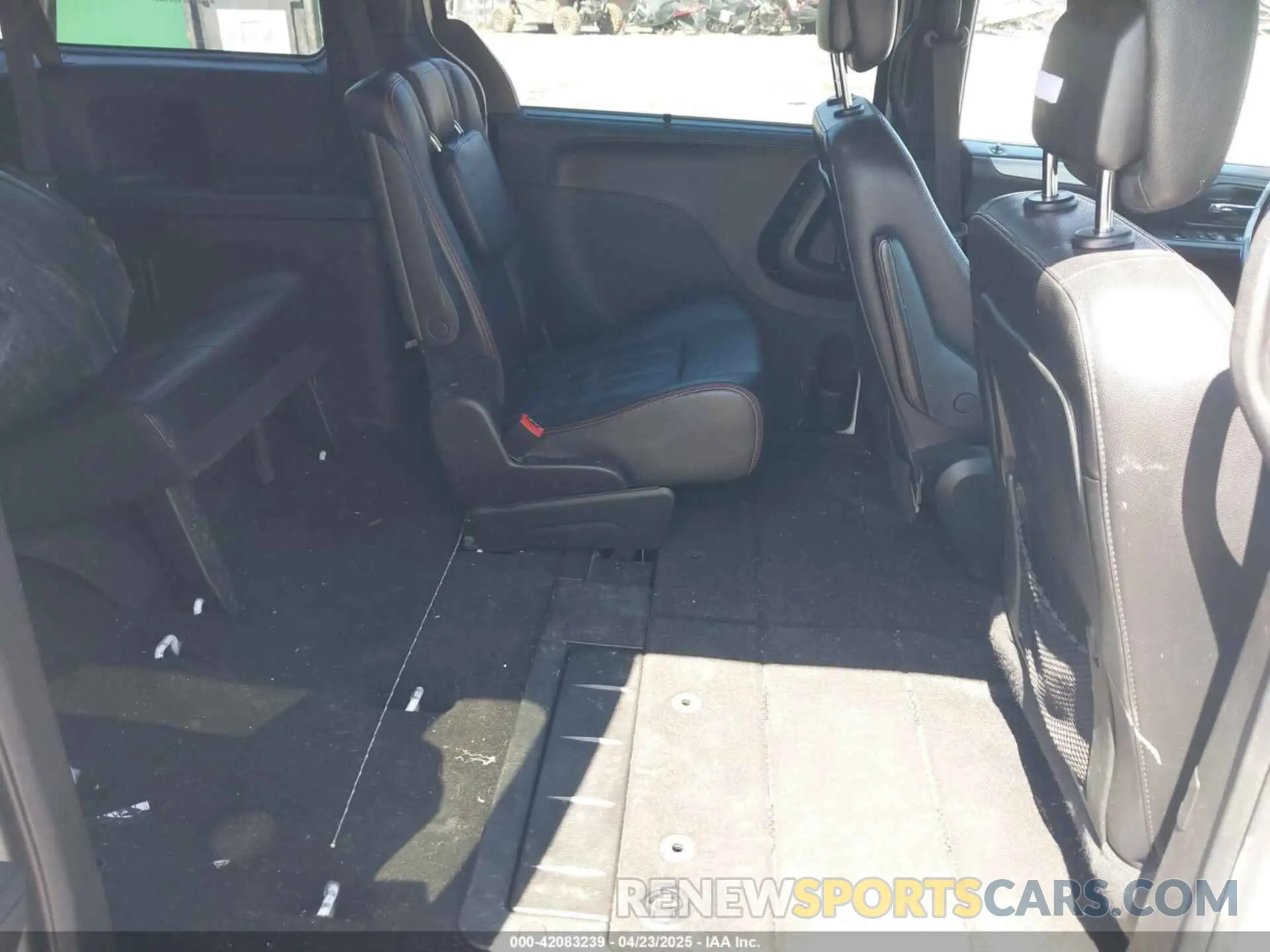 8 fotografías del automóvil dañado 2C4RDGEG3KR562364 DODGE GRAND CARAVAN 2019