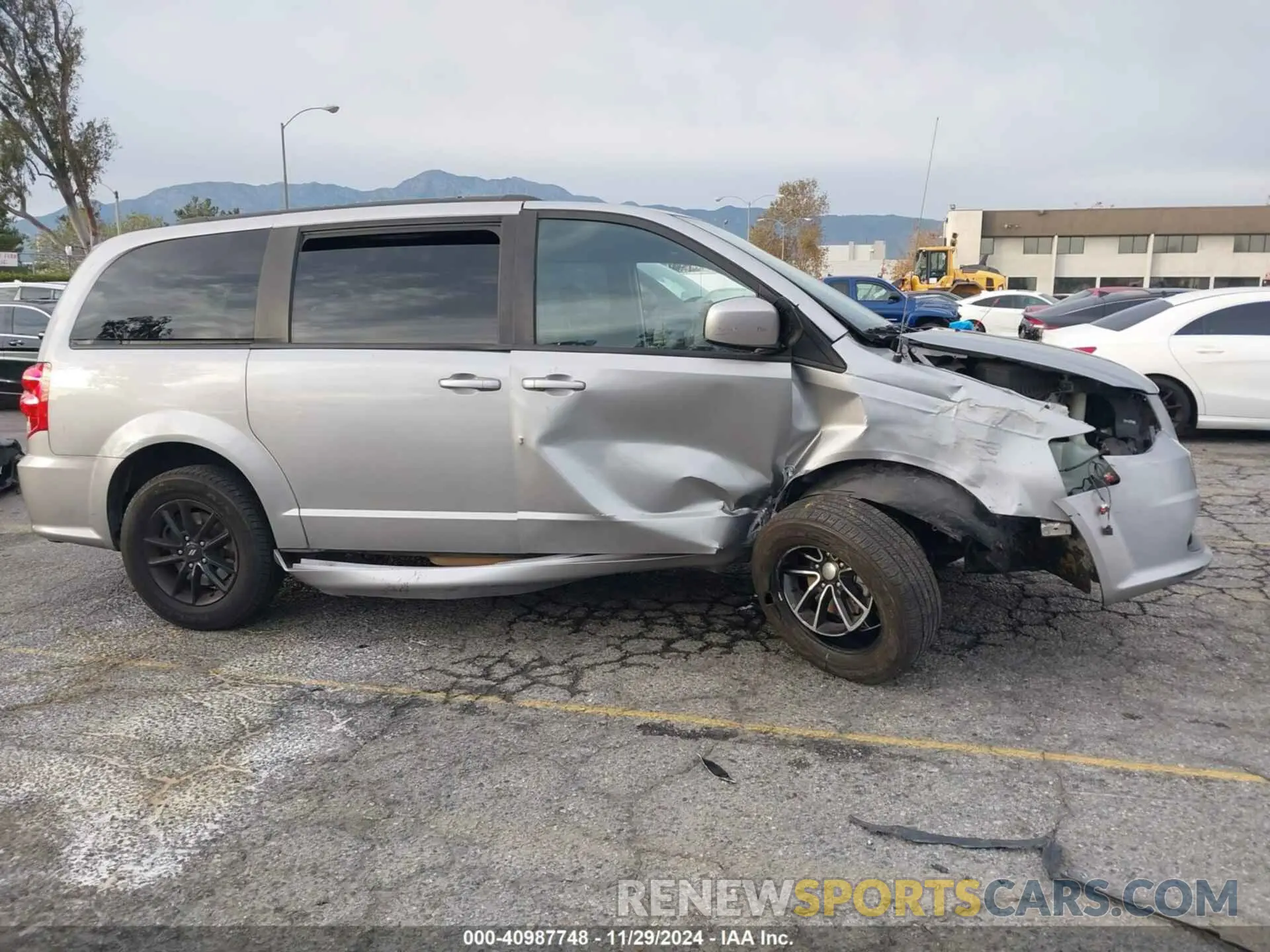 14 fotografías del automóvil dañado 2C4RDGEG3KR691236 DODGE GRAND CARAVAN 2019