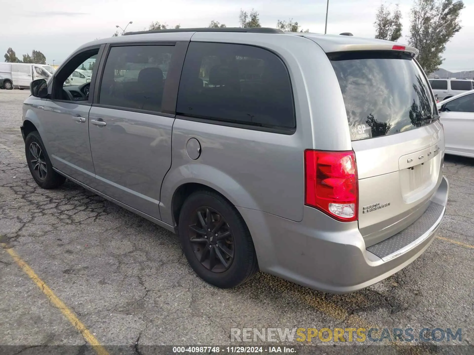 3 fotografías del automóvil dañado 2C4RDGEG3KR691236 DODGE GRAND CARAVAN 2019