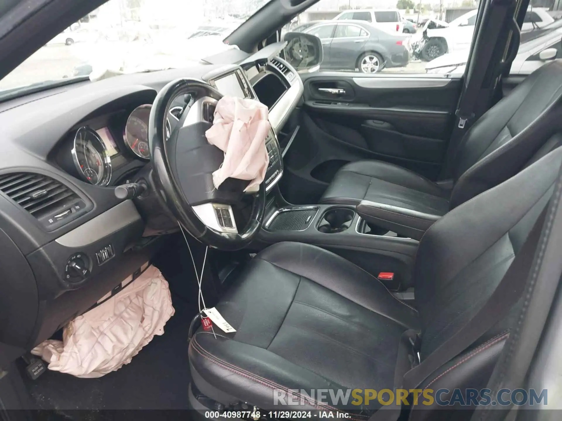 5 fotografías del automóvil dañado 2C4RDGEG3KR691236 DODGE GRAND CARAVAN 2019