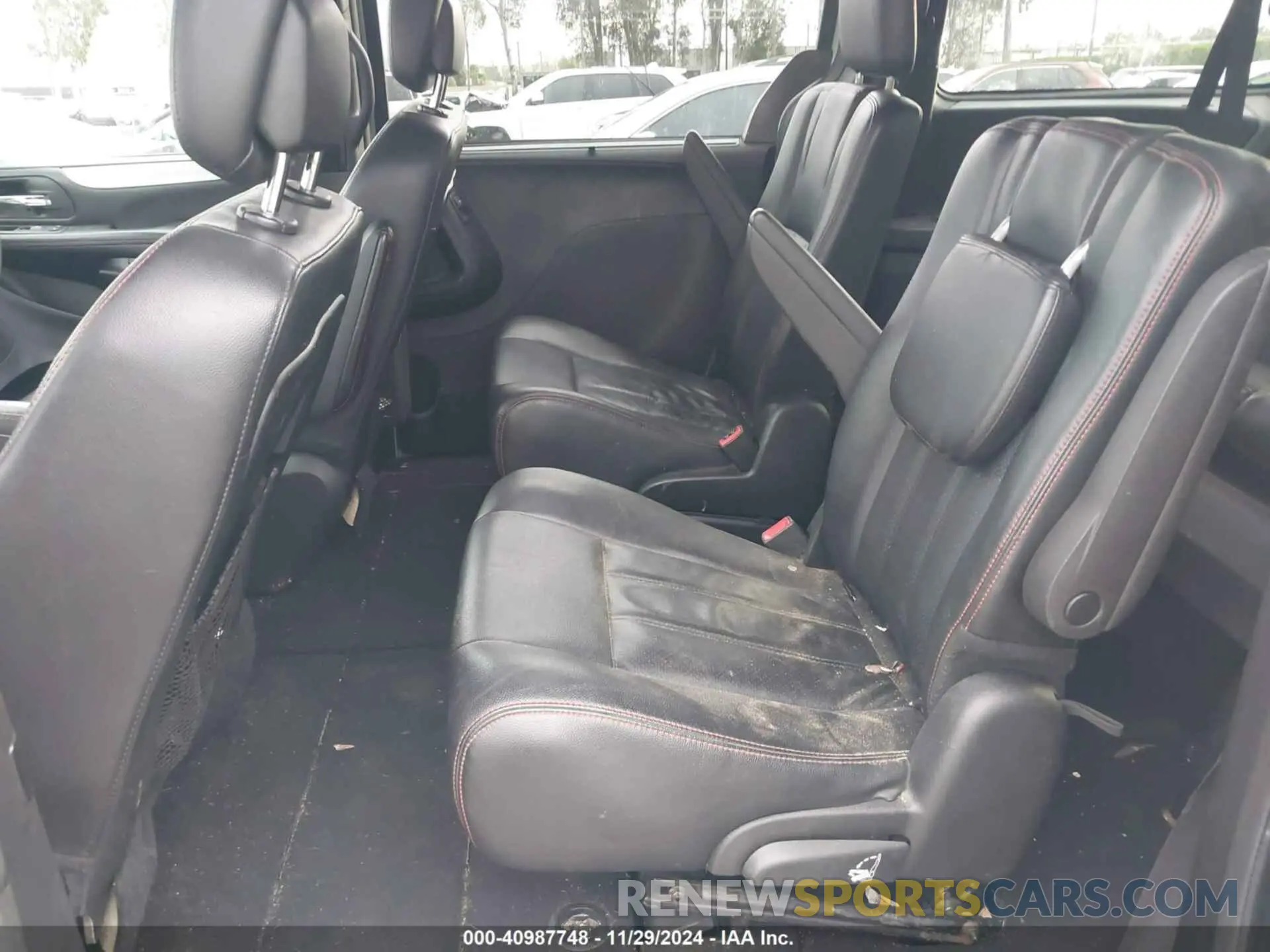 8 fotografías del automóvil dañado 2C4RDGEG3KR691236 DODGE GRAND CARAVAN 2019