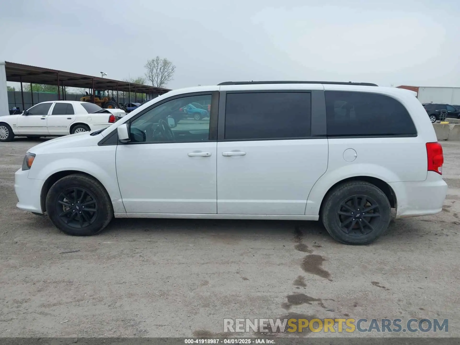 14 fotografías del automóvil dañado 2C4RDGEG3KR736305 DODGE GRAND CARAVAN 2019
