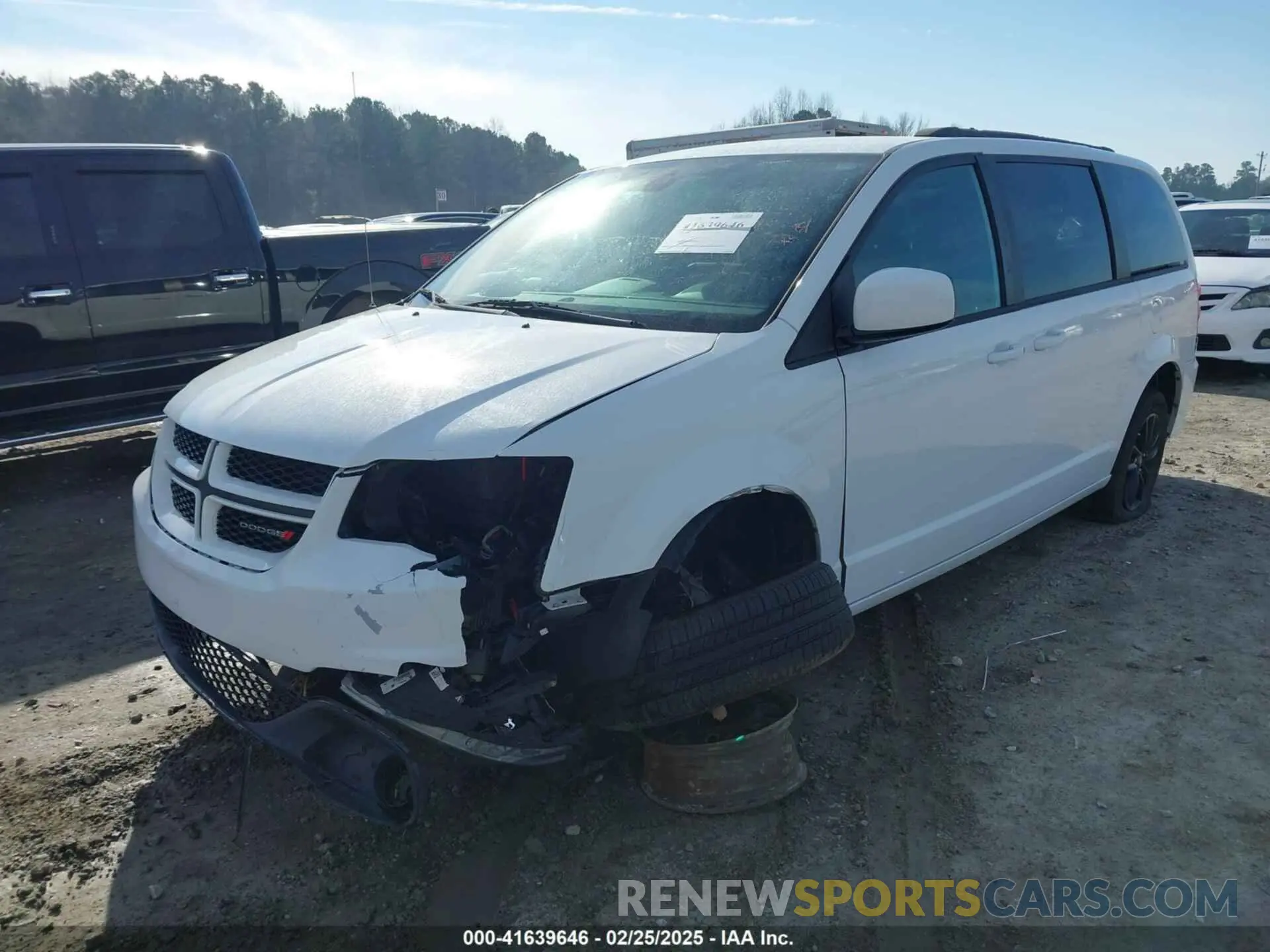 2 fotografías del automóvil dañado 2C4RDGEG3KR784242 DODGE GRAND CARAVAN 2019