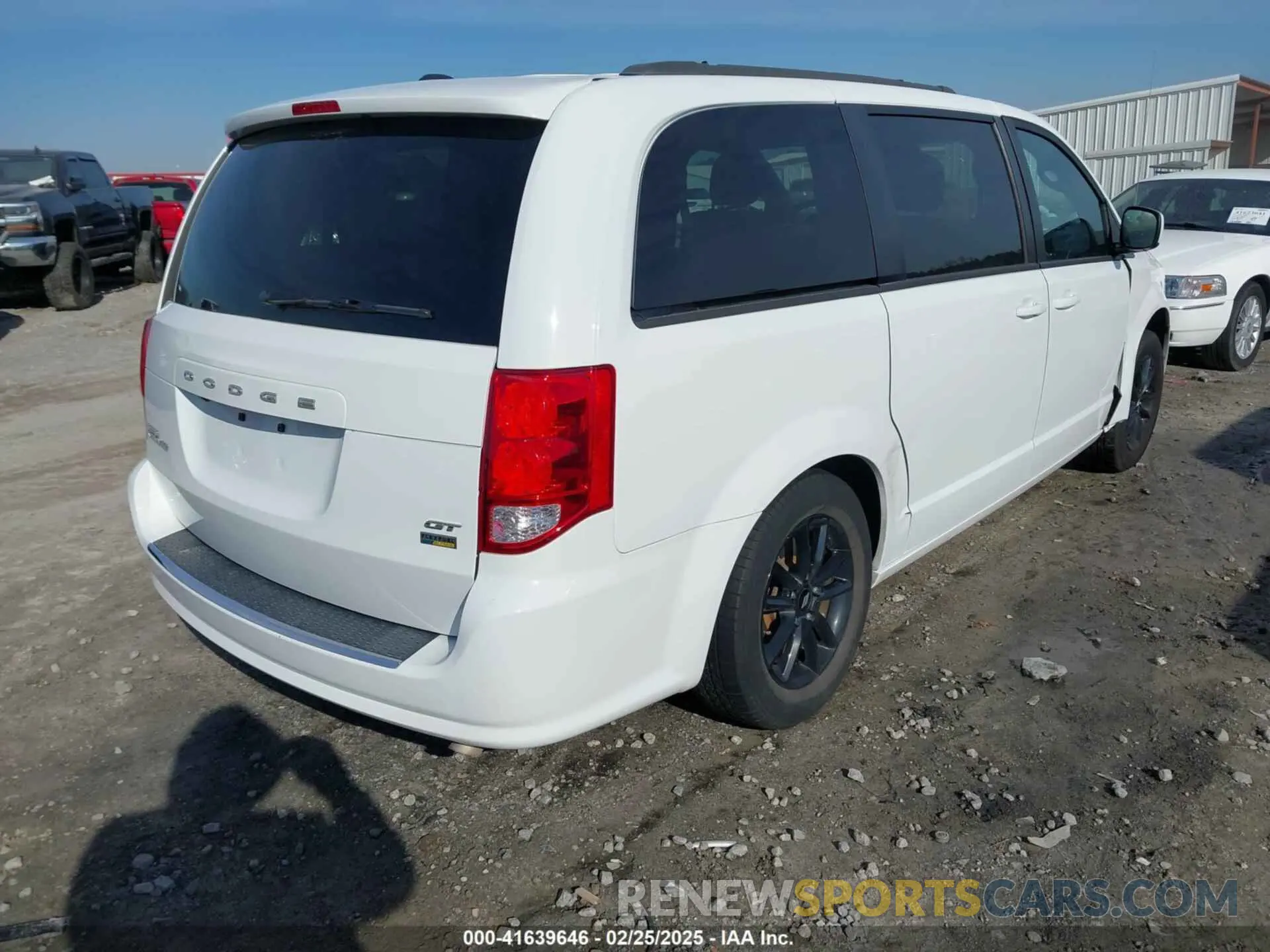 4 fotografías del automóvil dañado 2C4RDGEG3KR784242 DODGE GRAND CARAVAN 2019