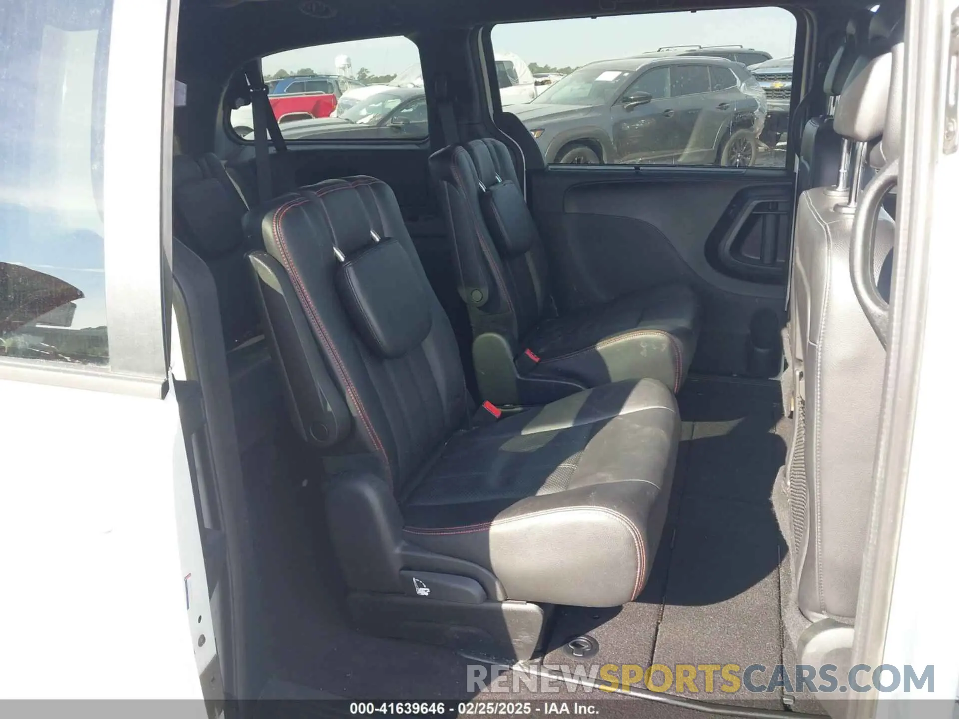 8 fotografías del automóvil dañado 2C4RDGEG3KR784242 DODGE GRAND CARAVAN 2019