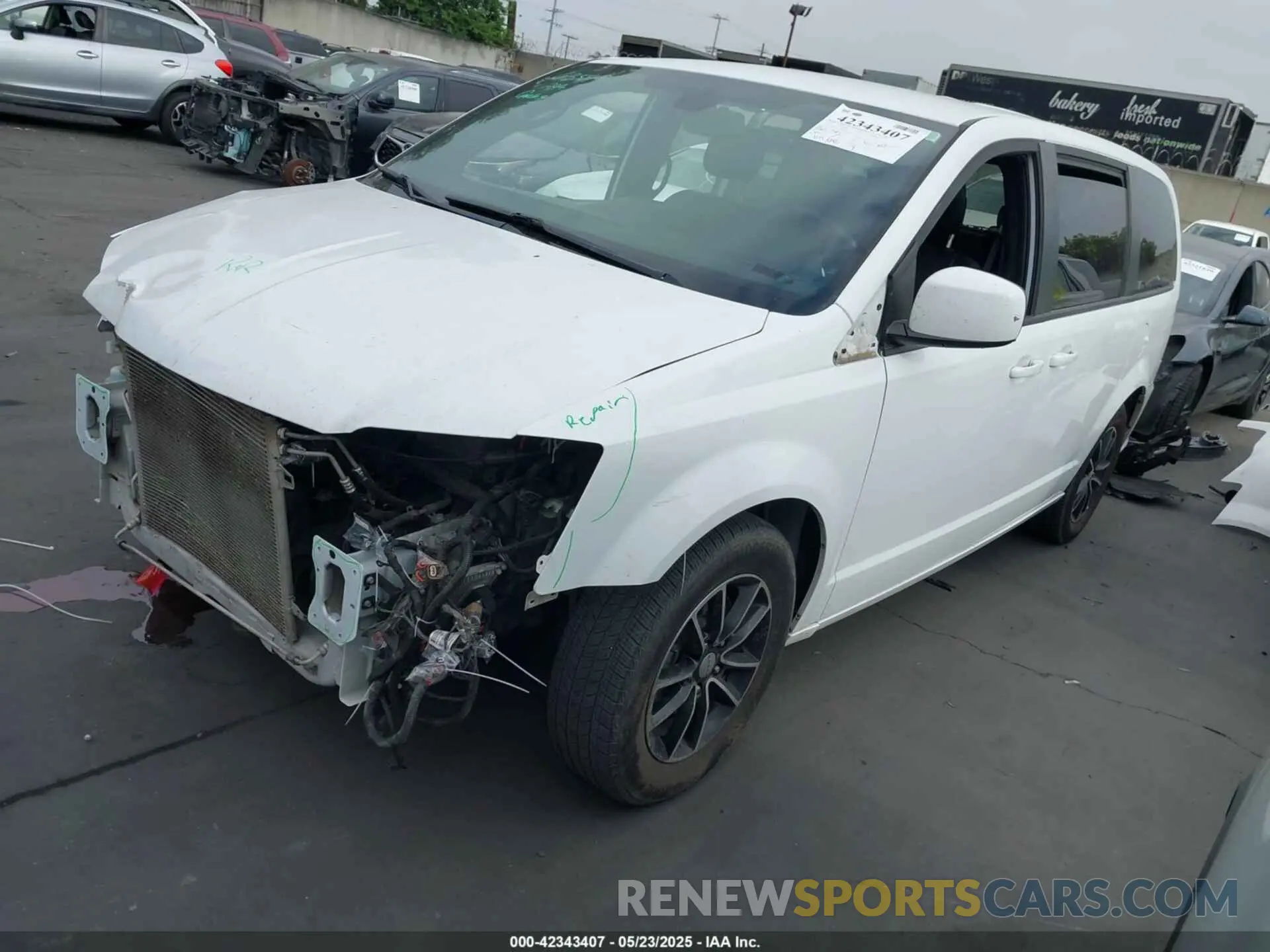 2 fotografías del automóvil dañado 2C4RDGEG4KR535352 DODGE GRAND CARAVAN 2019