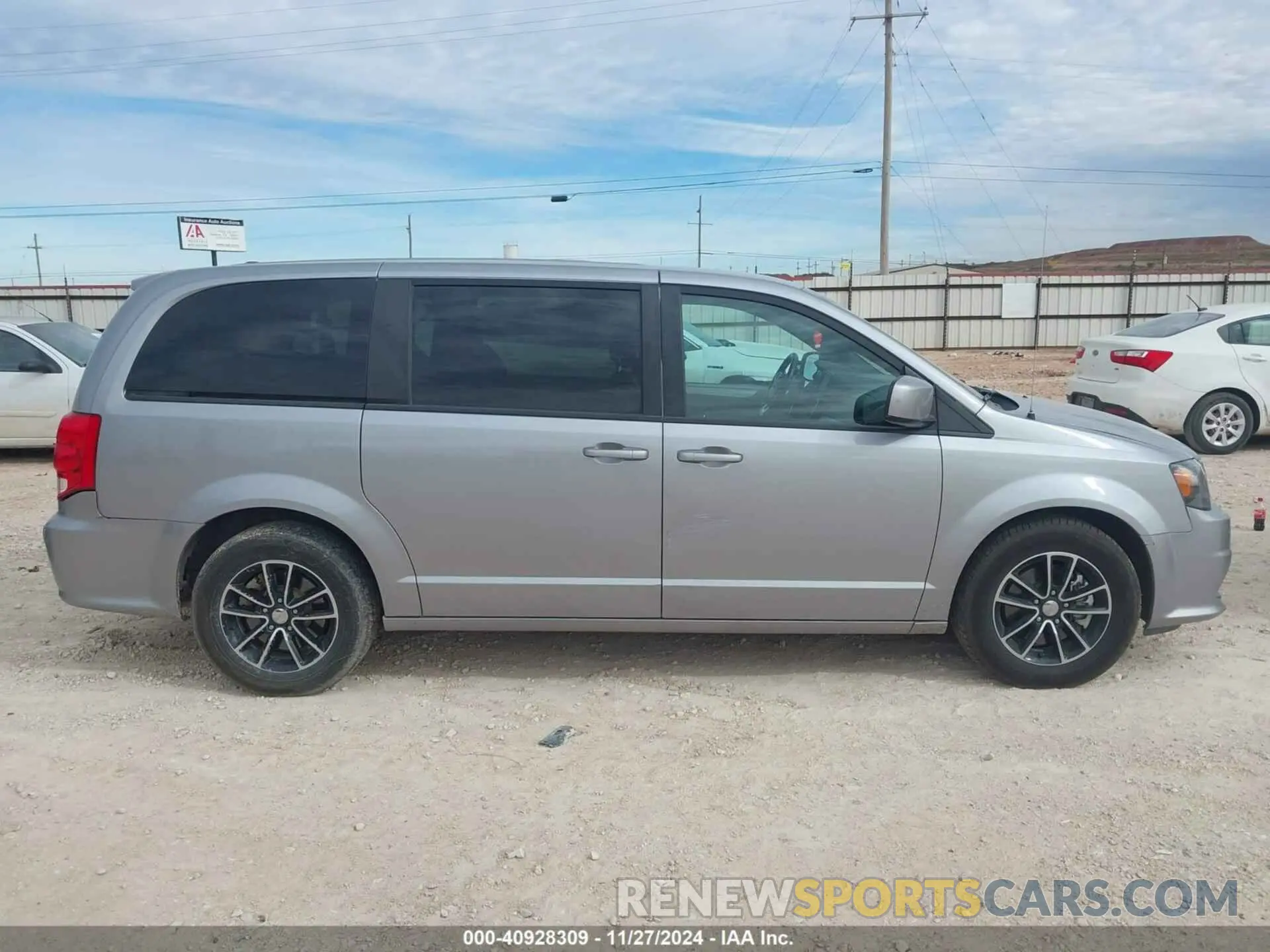 13 fotografías del automóvil dañado 2C4RDGEG4KR537974 DODGE GRAND CARAVAN 2019