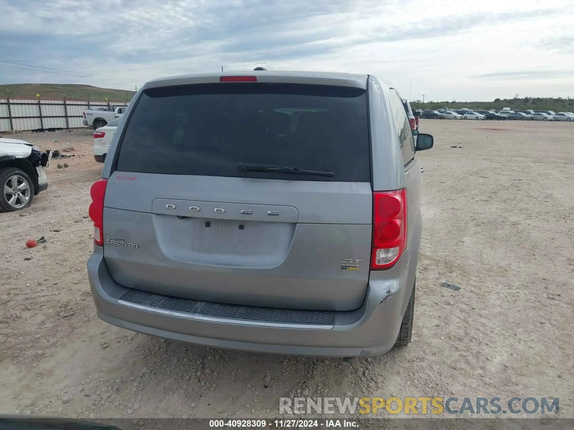 16 fotografías del automóvil dañado 2C4RDGEG4KR537974 DODGE GRAND CARAVAN 2019